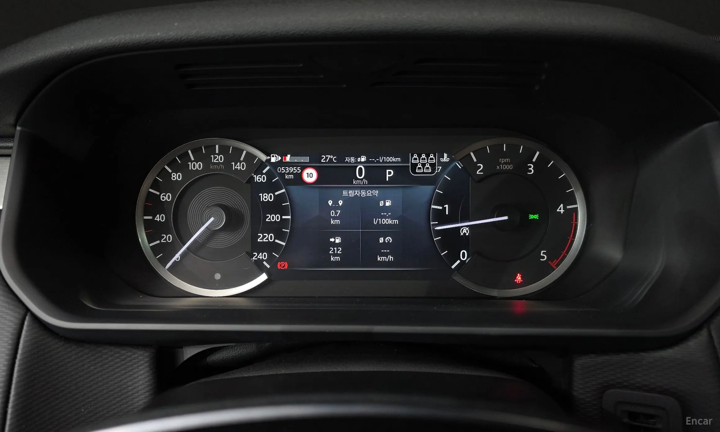 Land Rover Discovery 5 превью 8