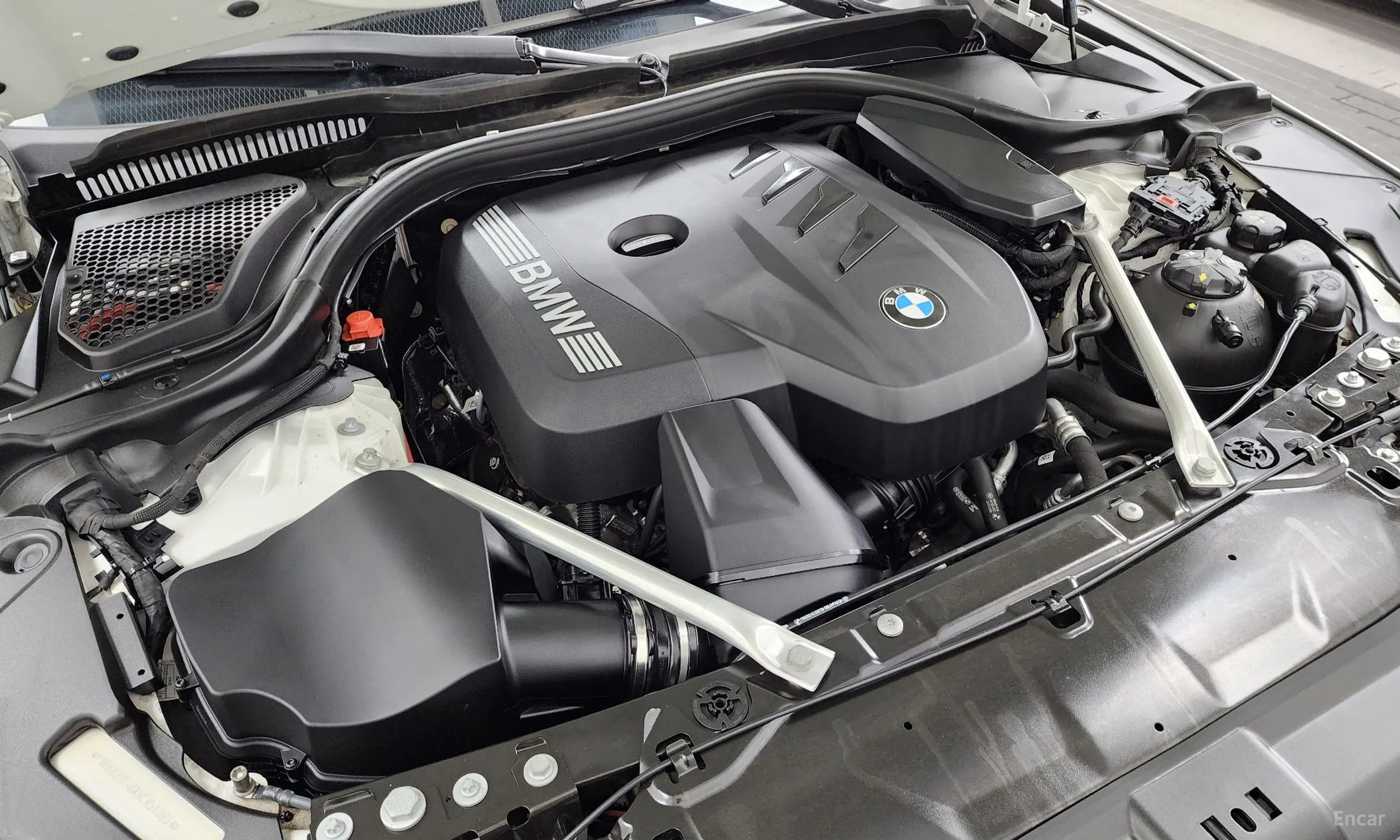 BMW 5 Series (G60) превью 6