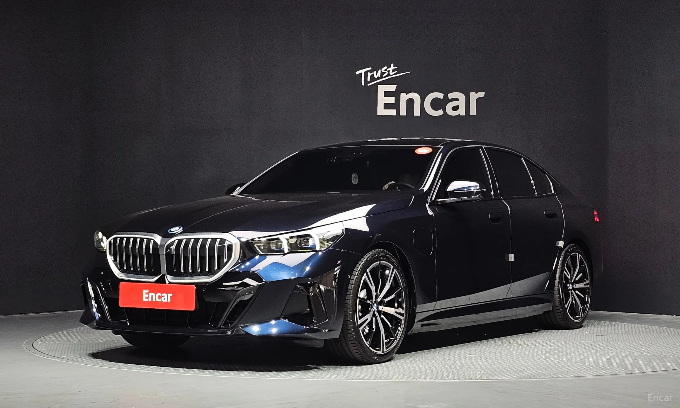 BMW 5 Series (G60)