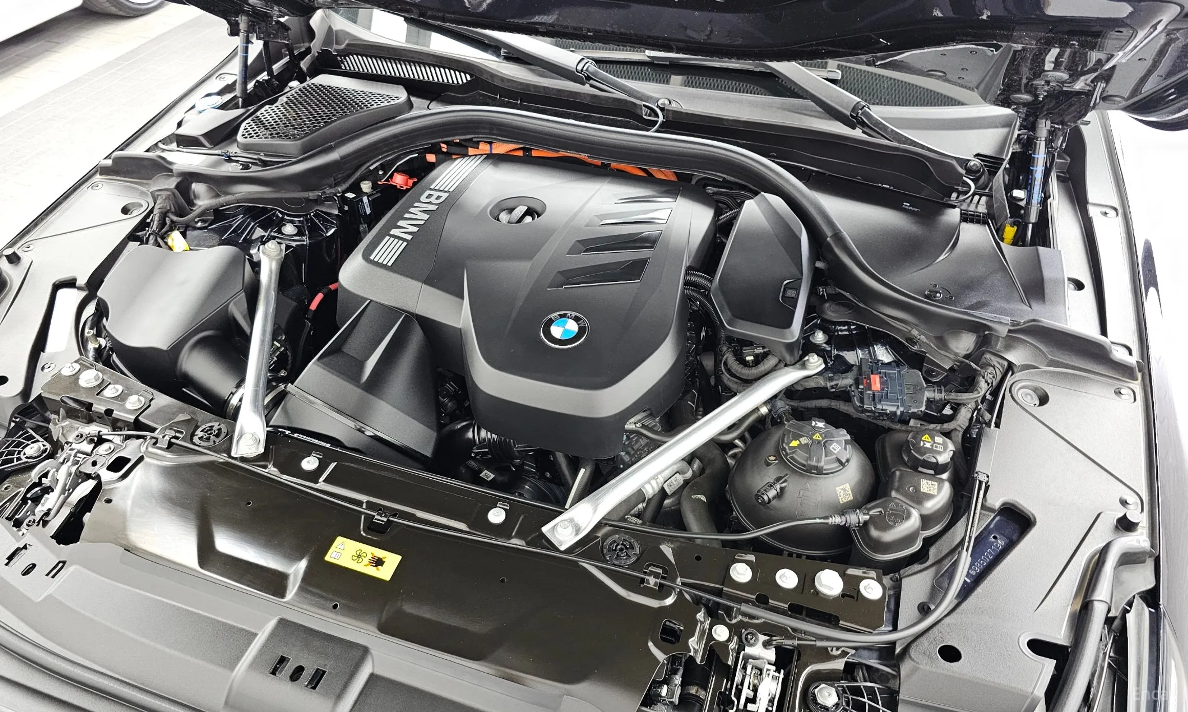 BMW 5 Series (G60) превью 6