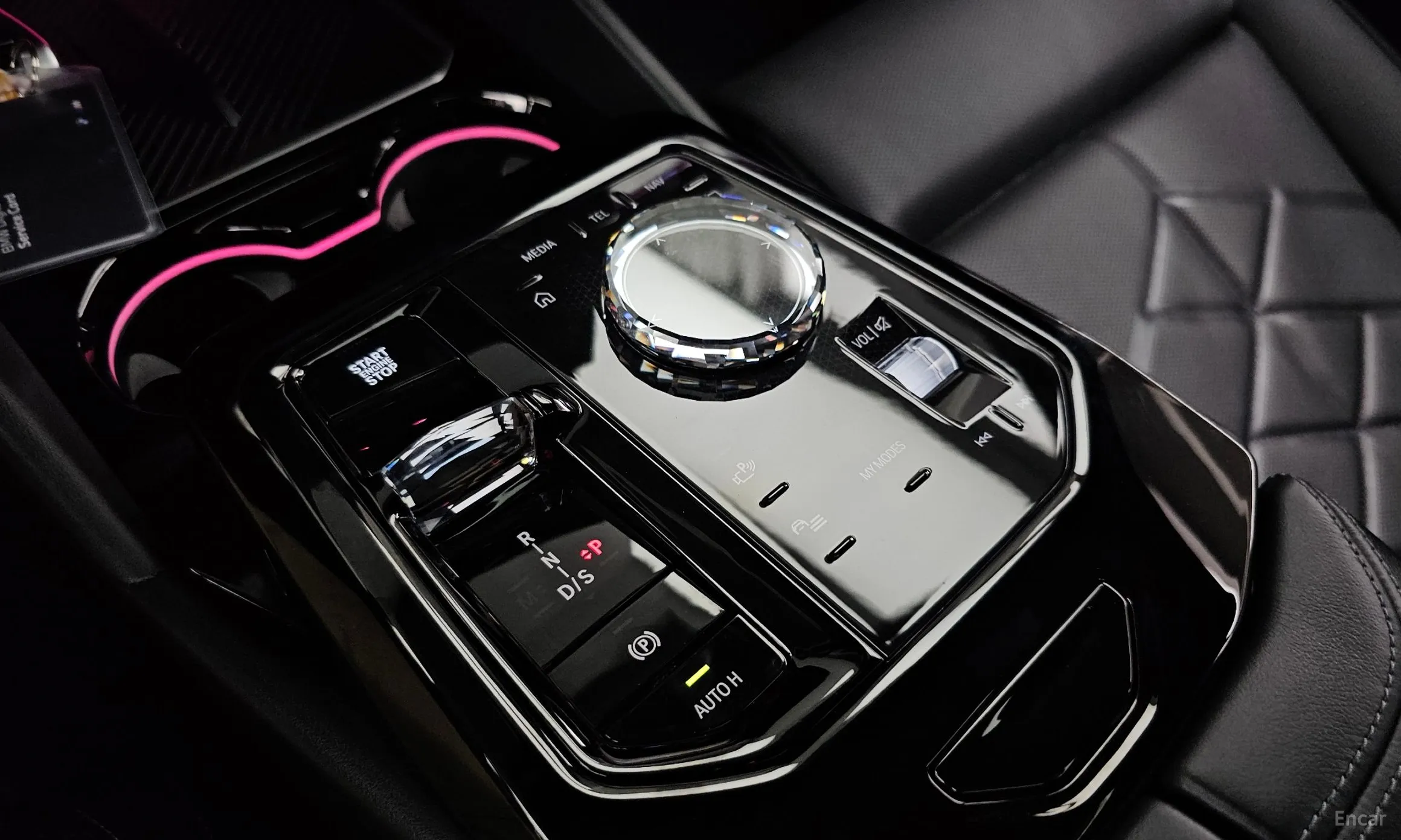 BMW 5 Series (G60) превью 9