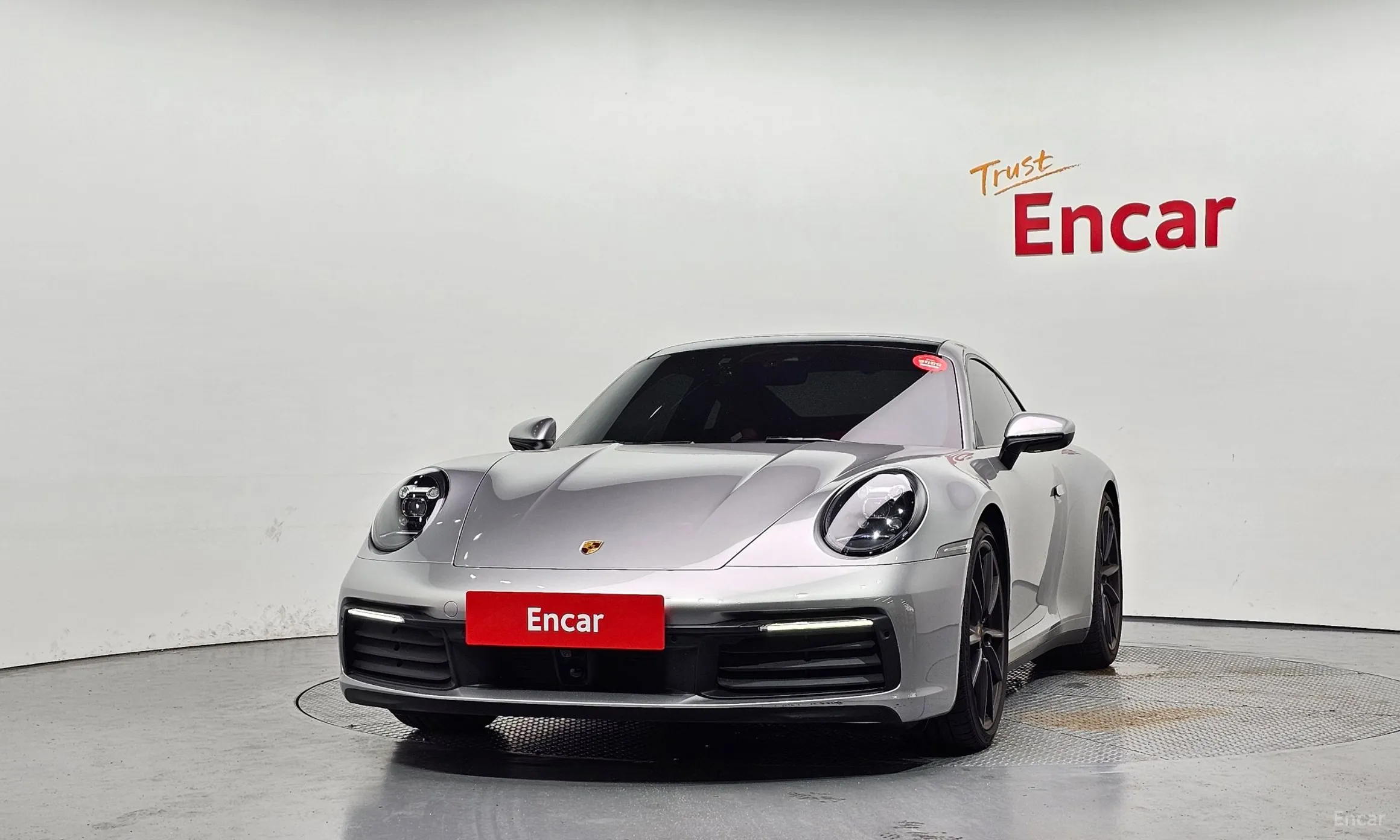 Porsche 911 (992) превью 3