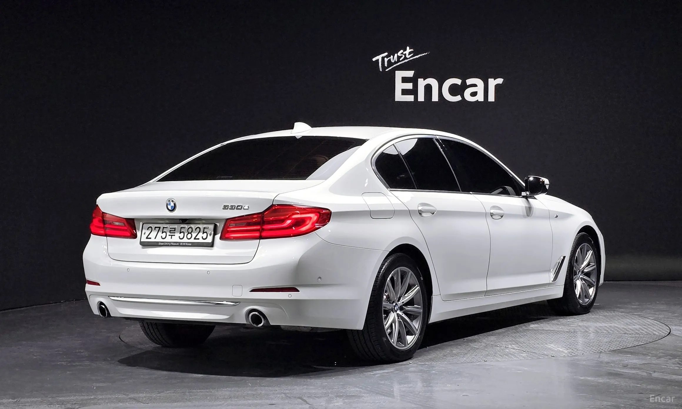 BMW 5 Series (G30)