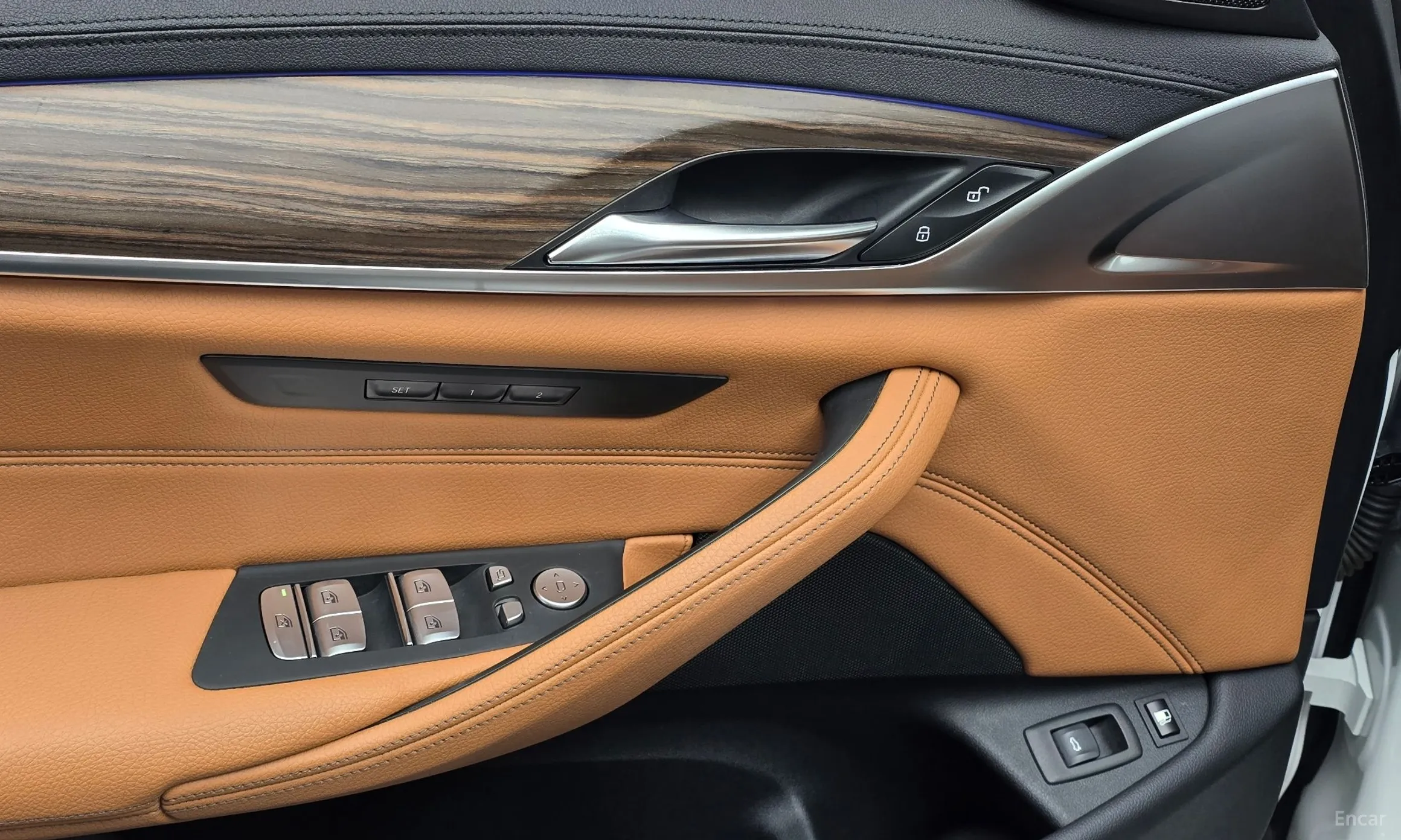 BMW 5 Series (G30) превью 20