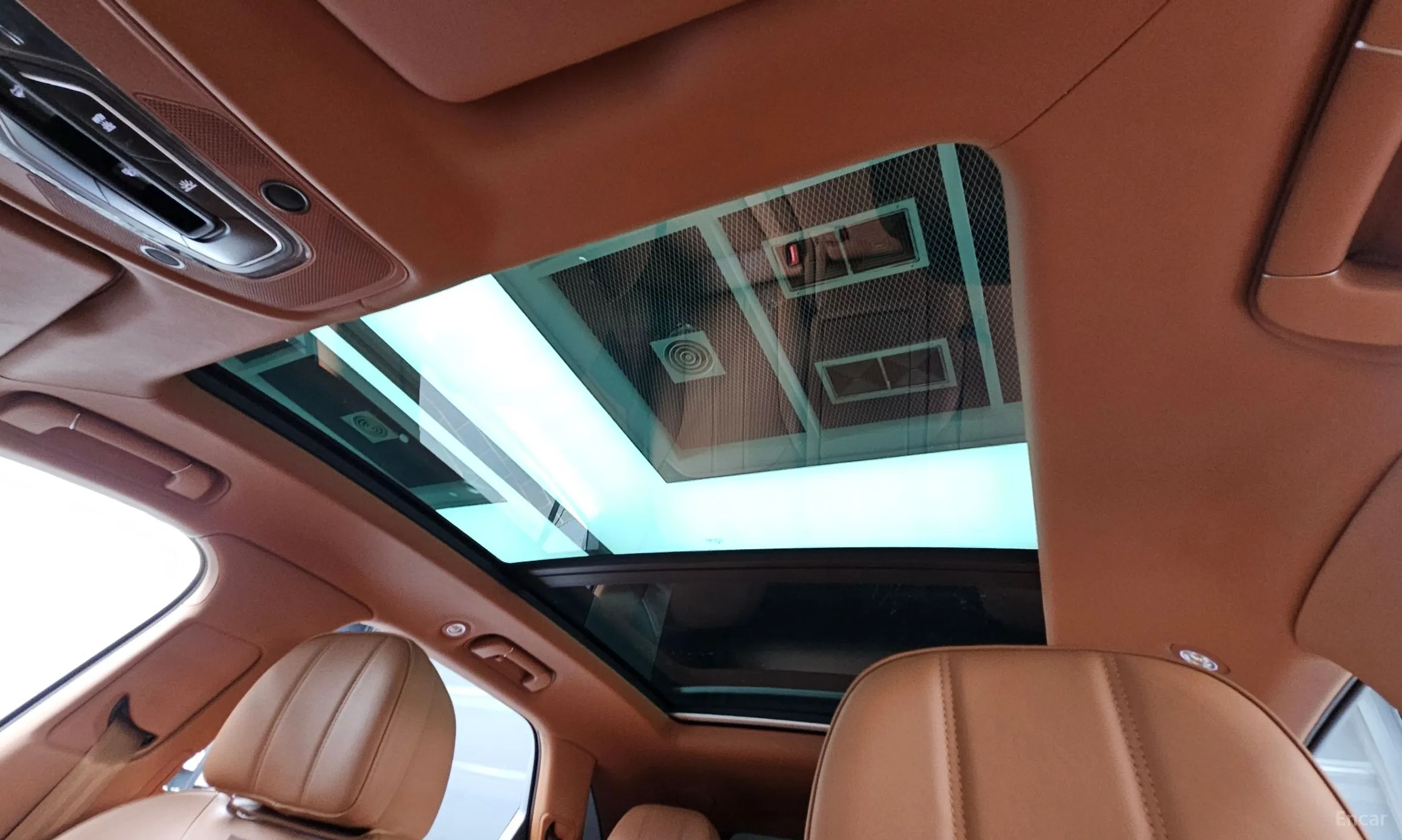 Bentley Bentayga превью 19