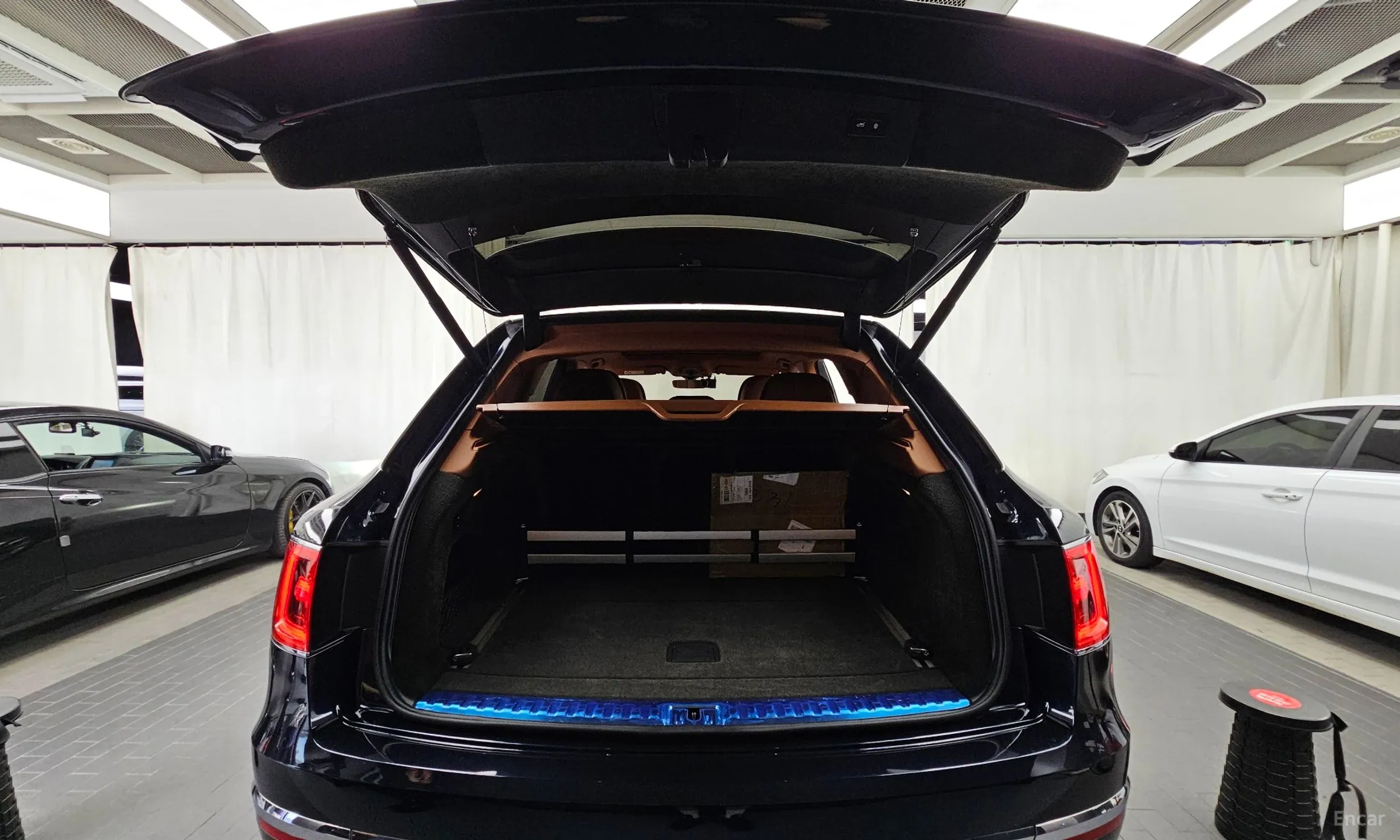 Bentley Bentayga превью 20