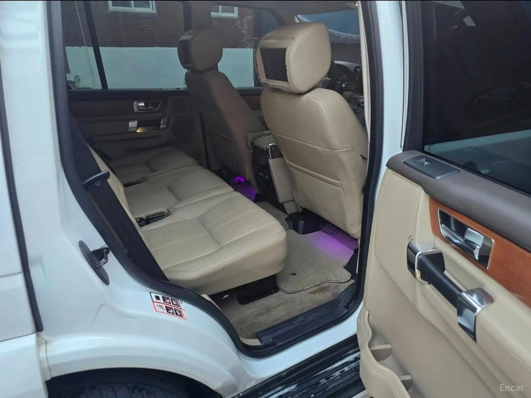 Land Rover Discovery 4 превью 15