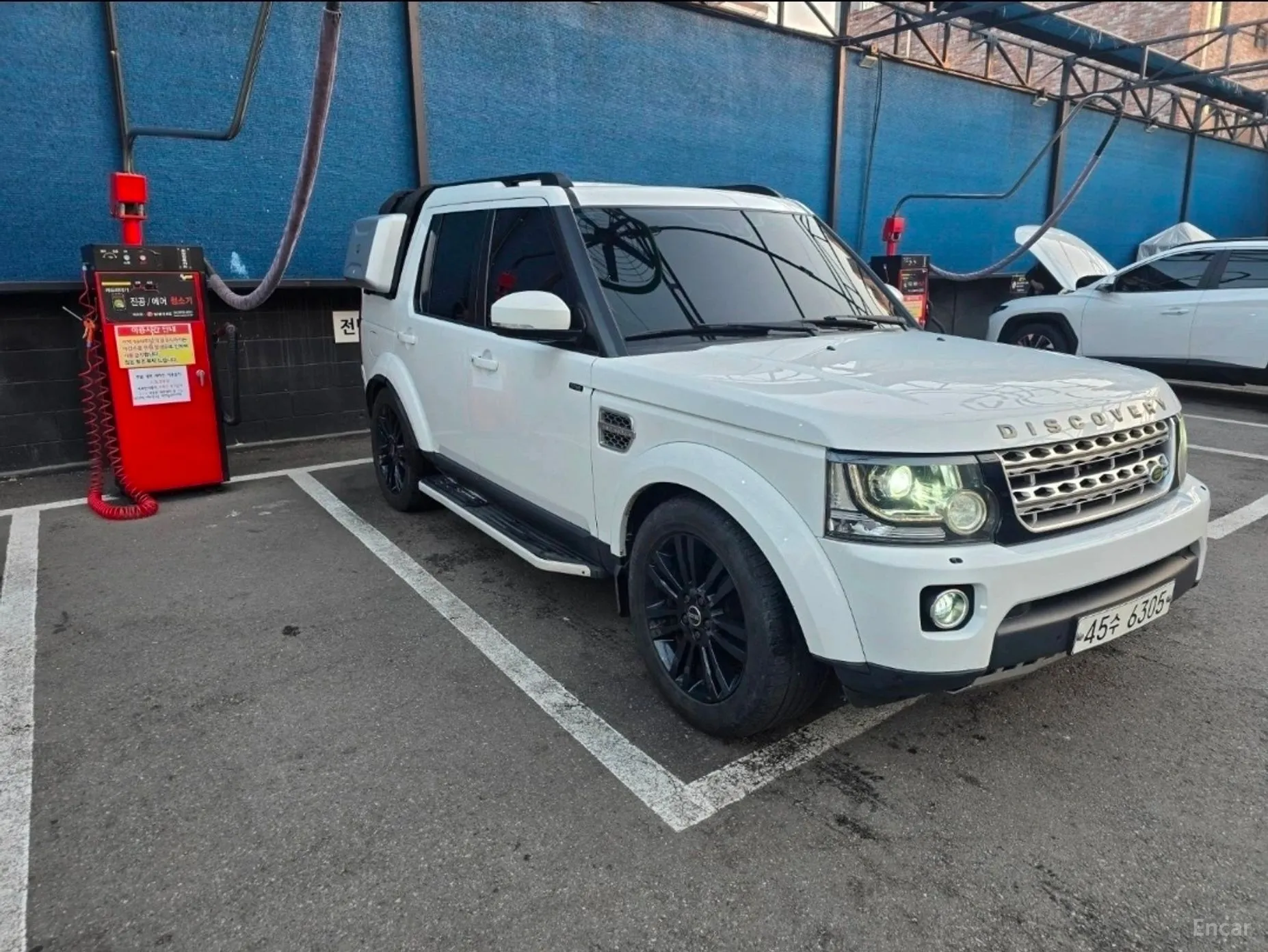 Land Rover Discovery 4