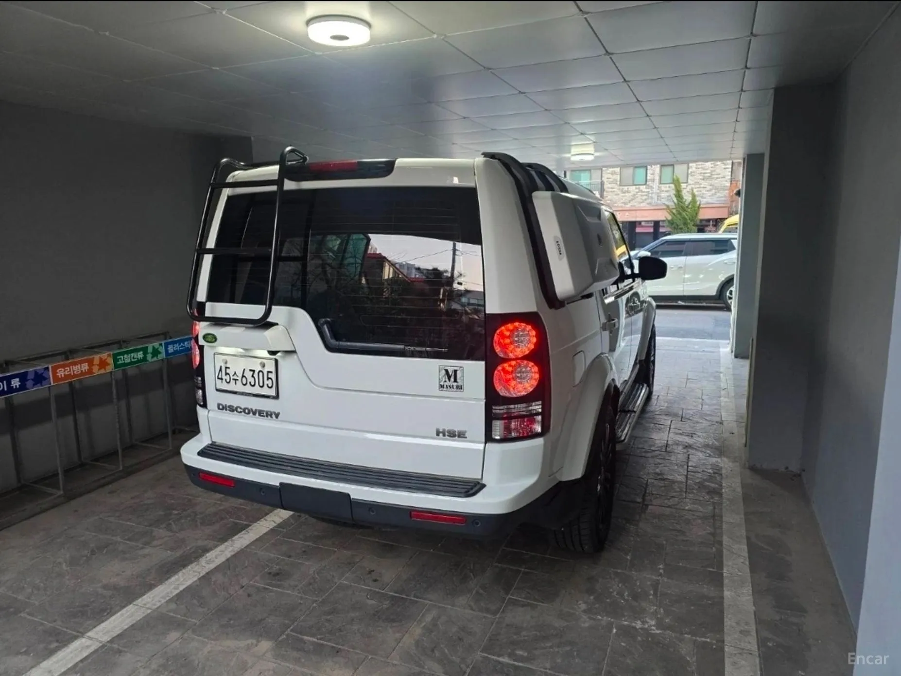 Land Rover Discovery 4 превью 4