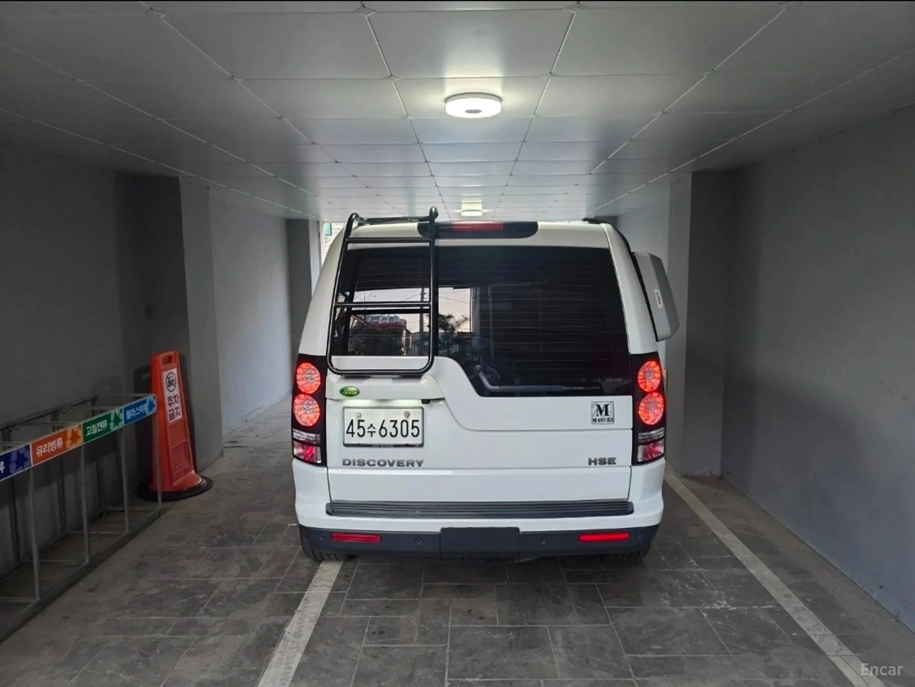 Land Rover Discovery 4 превью 5
