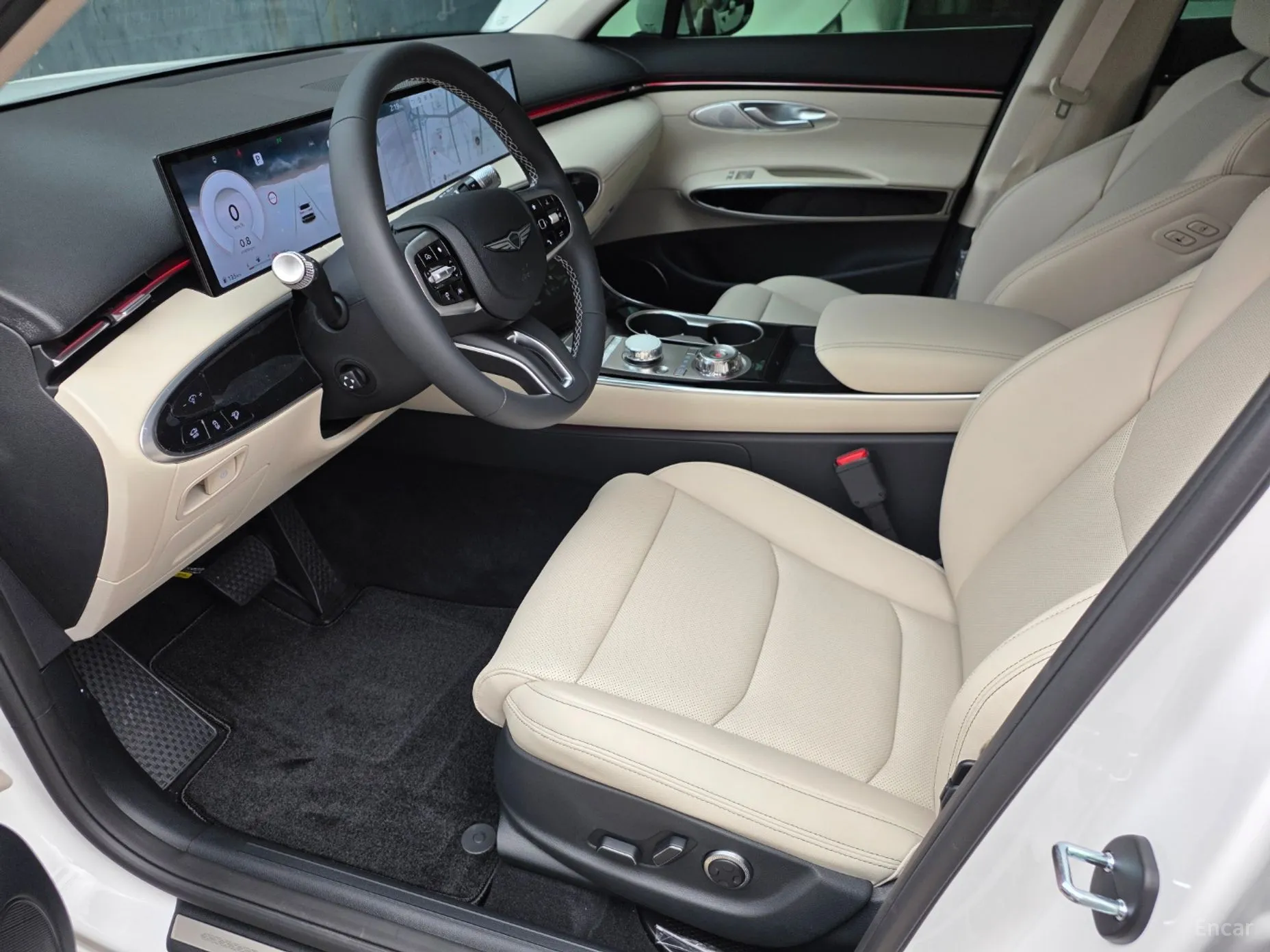 Genesis GV70 превью 10