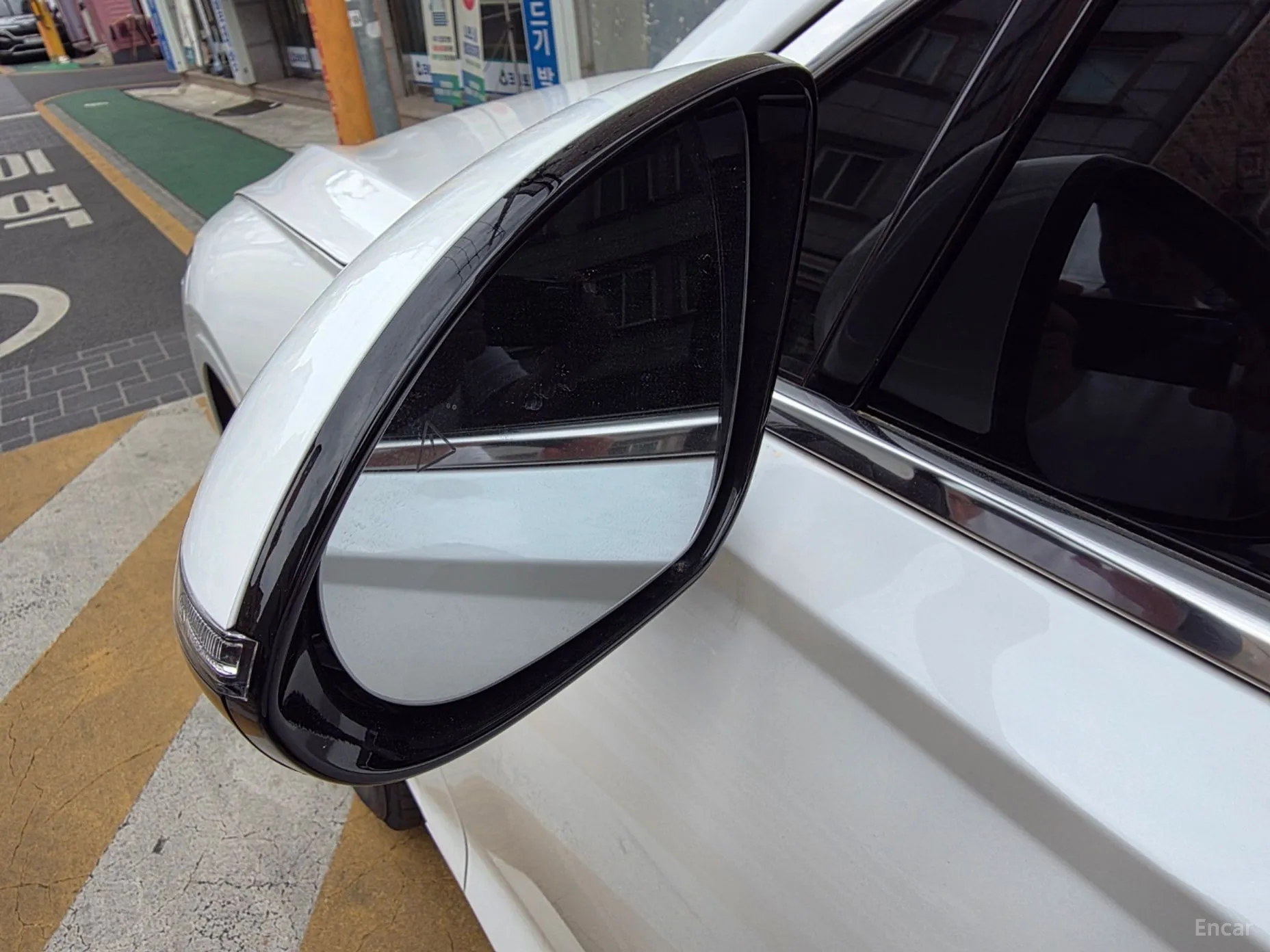 Genesis GV70 превью 19