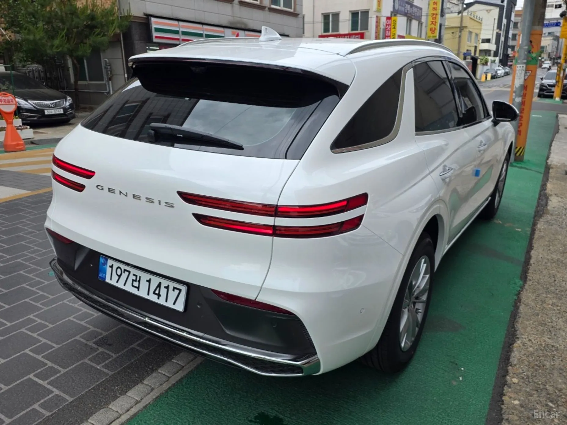 Genesis GV70 превью 3