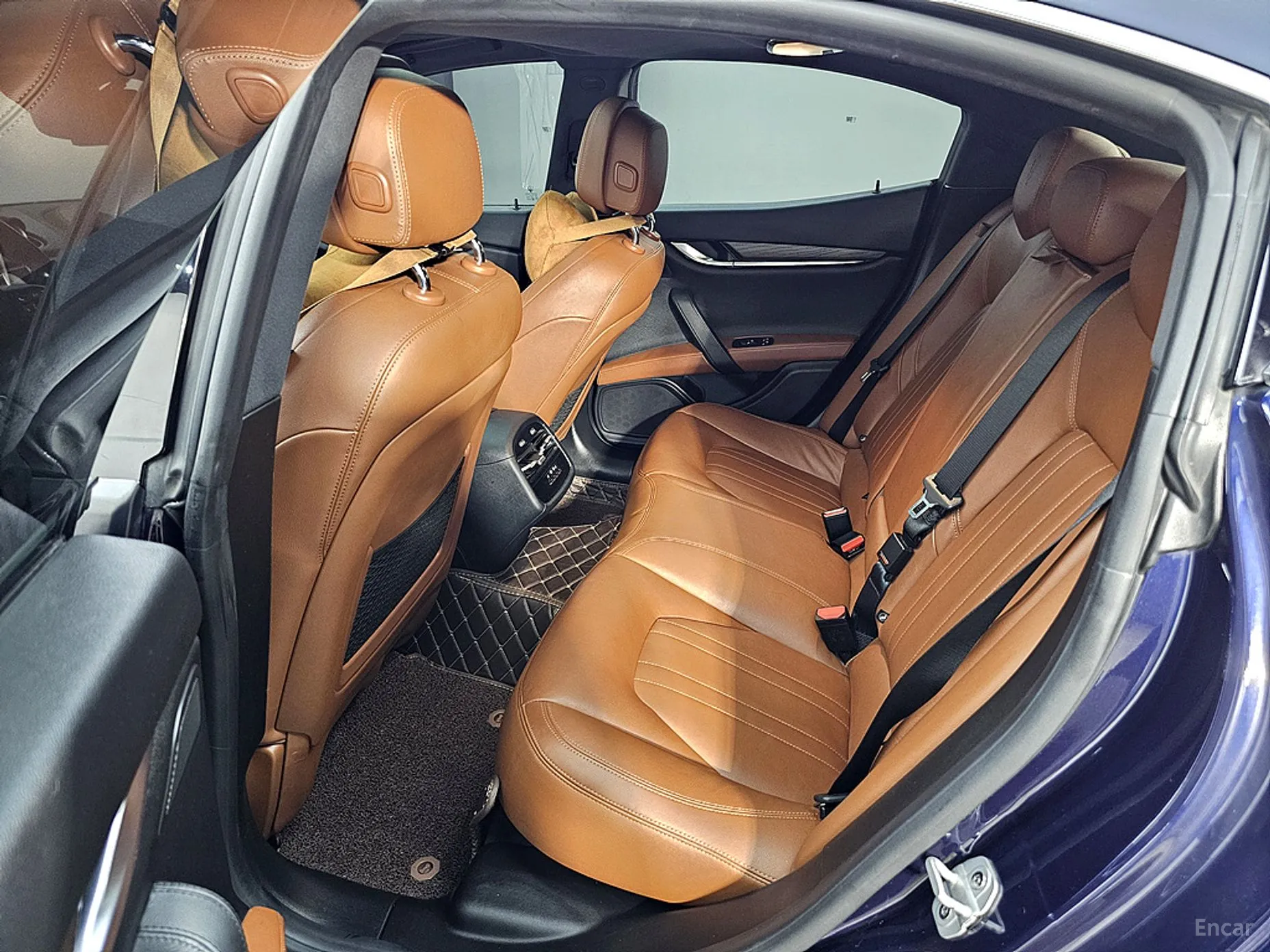 Maserati Ghibli превью 12