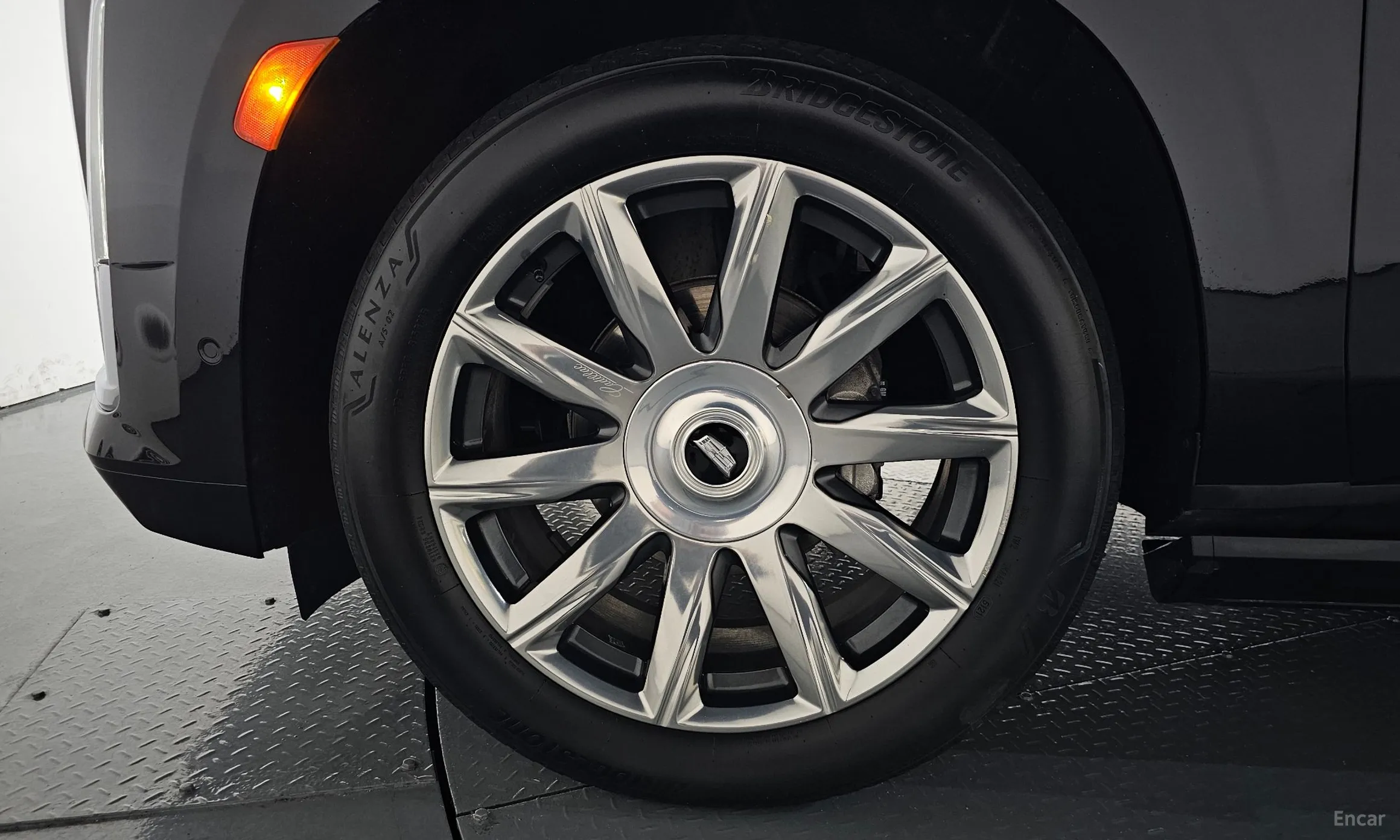 Cadillac Escalade 5th Generation превью 5
