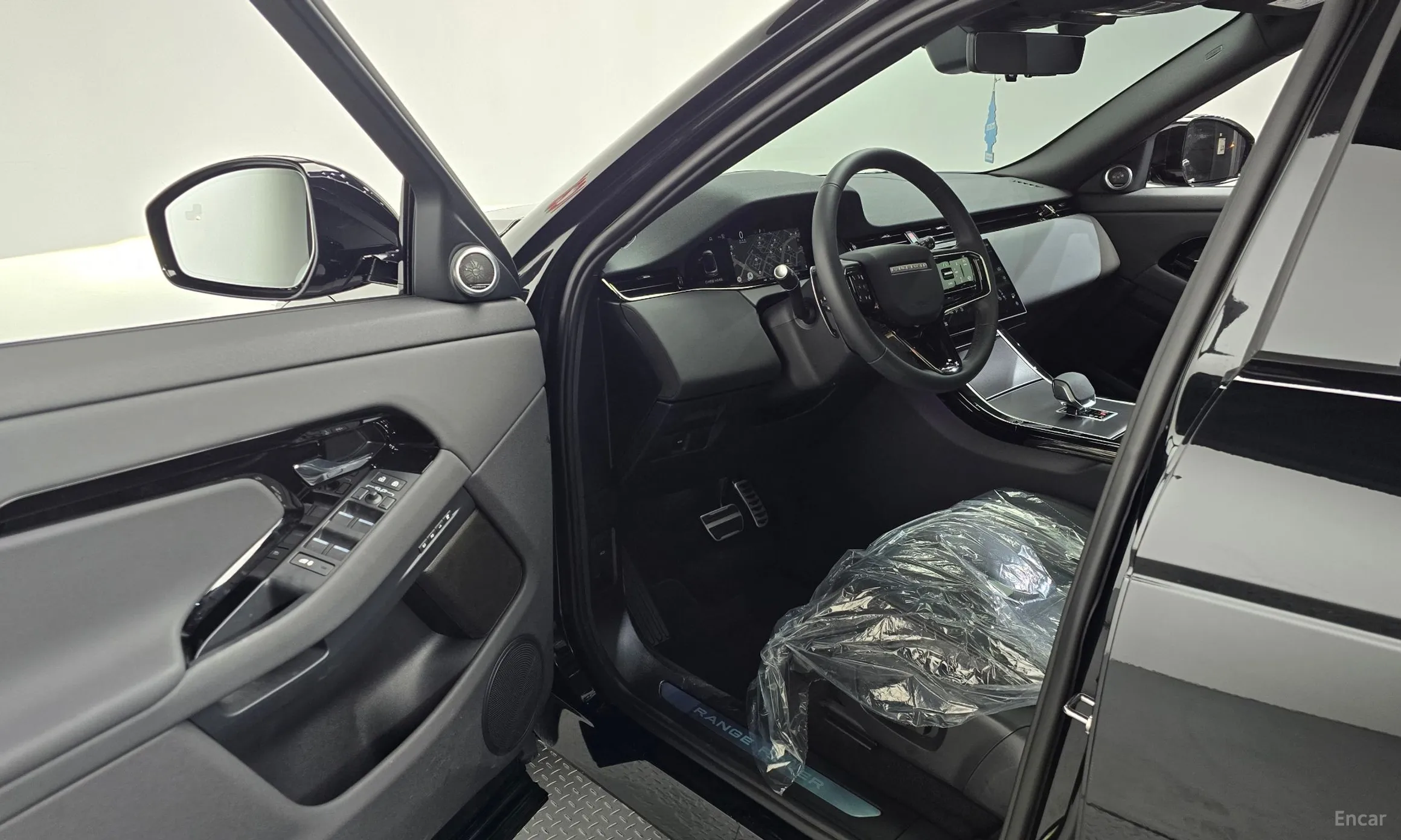 Land Rover Range Rover Evoque 2nd Generation превью 10