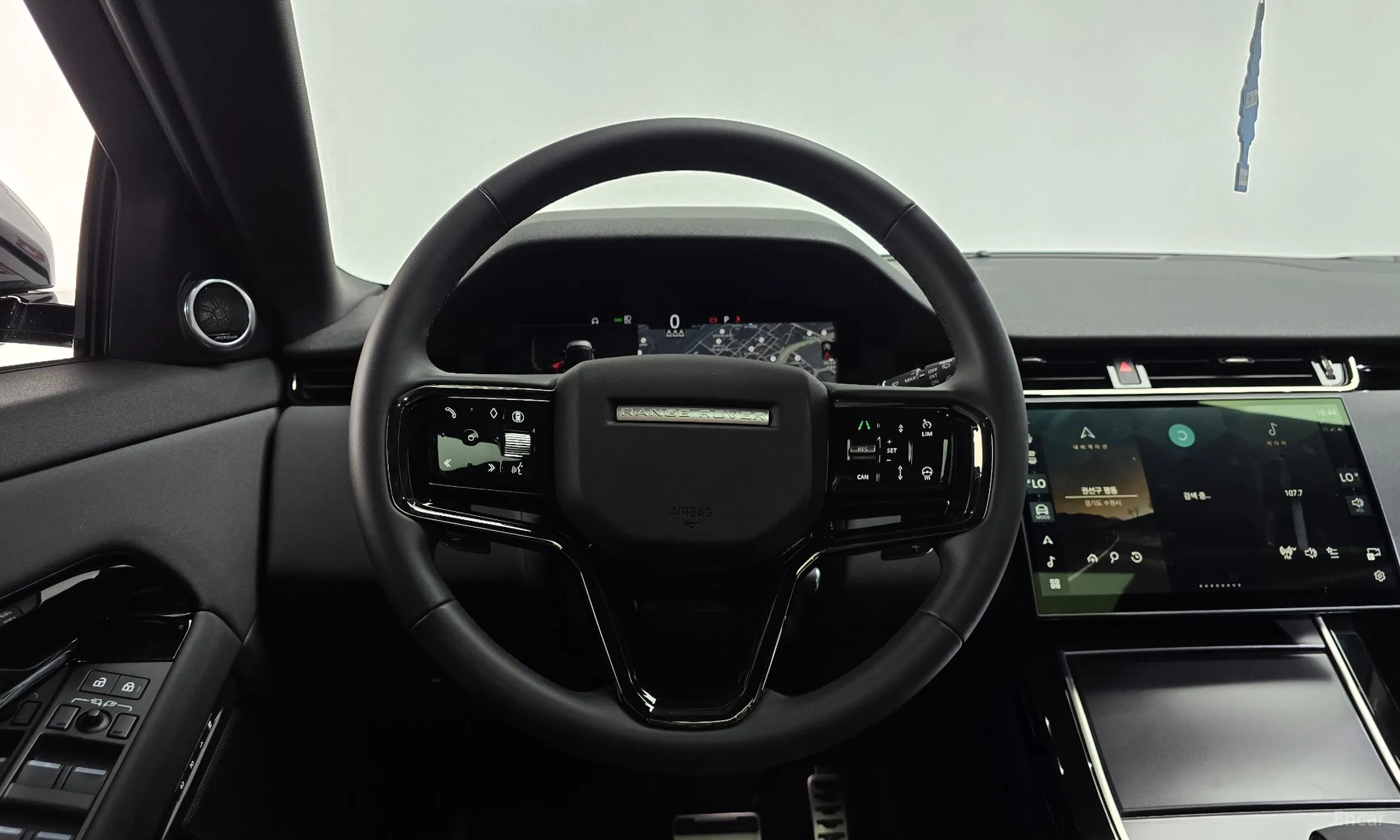 Land Rover Range Rover Evoque 2nd Generation превью 13