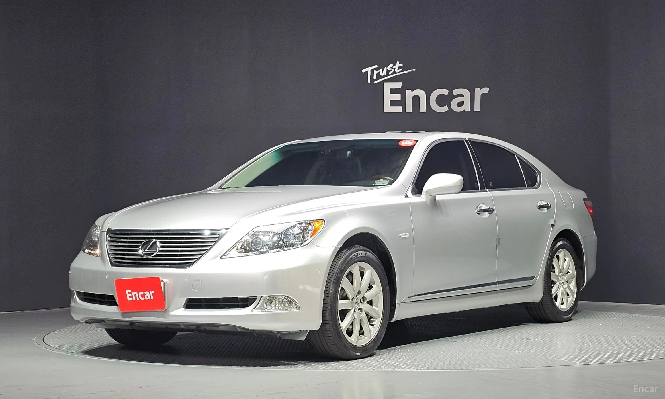 Lexus LS460