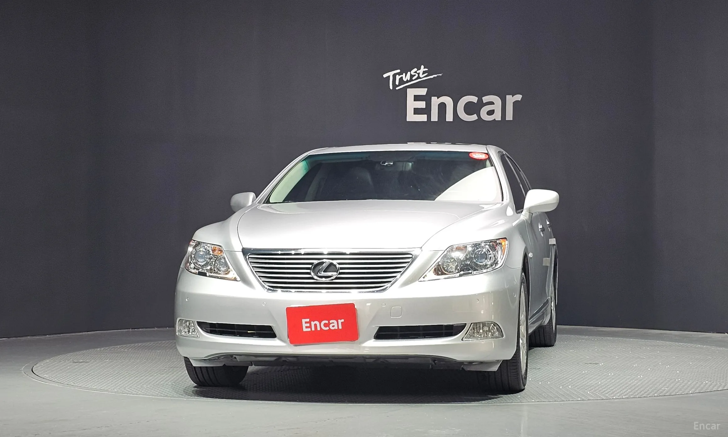 Lexus LS460 превью 3