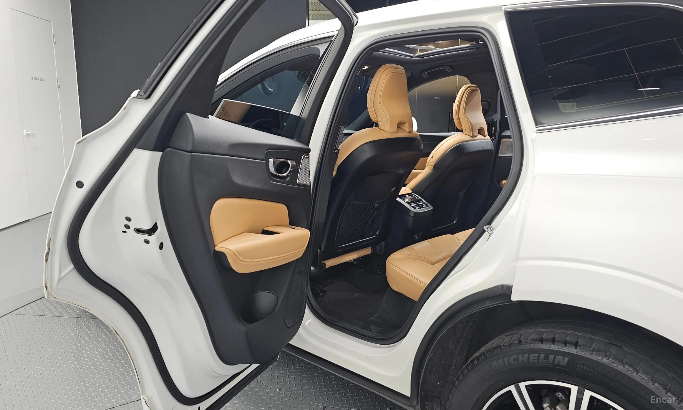 Volvo XC60 Gen 2 превью 12