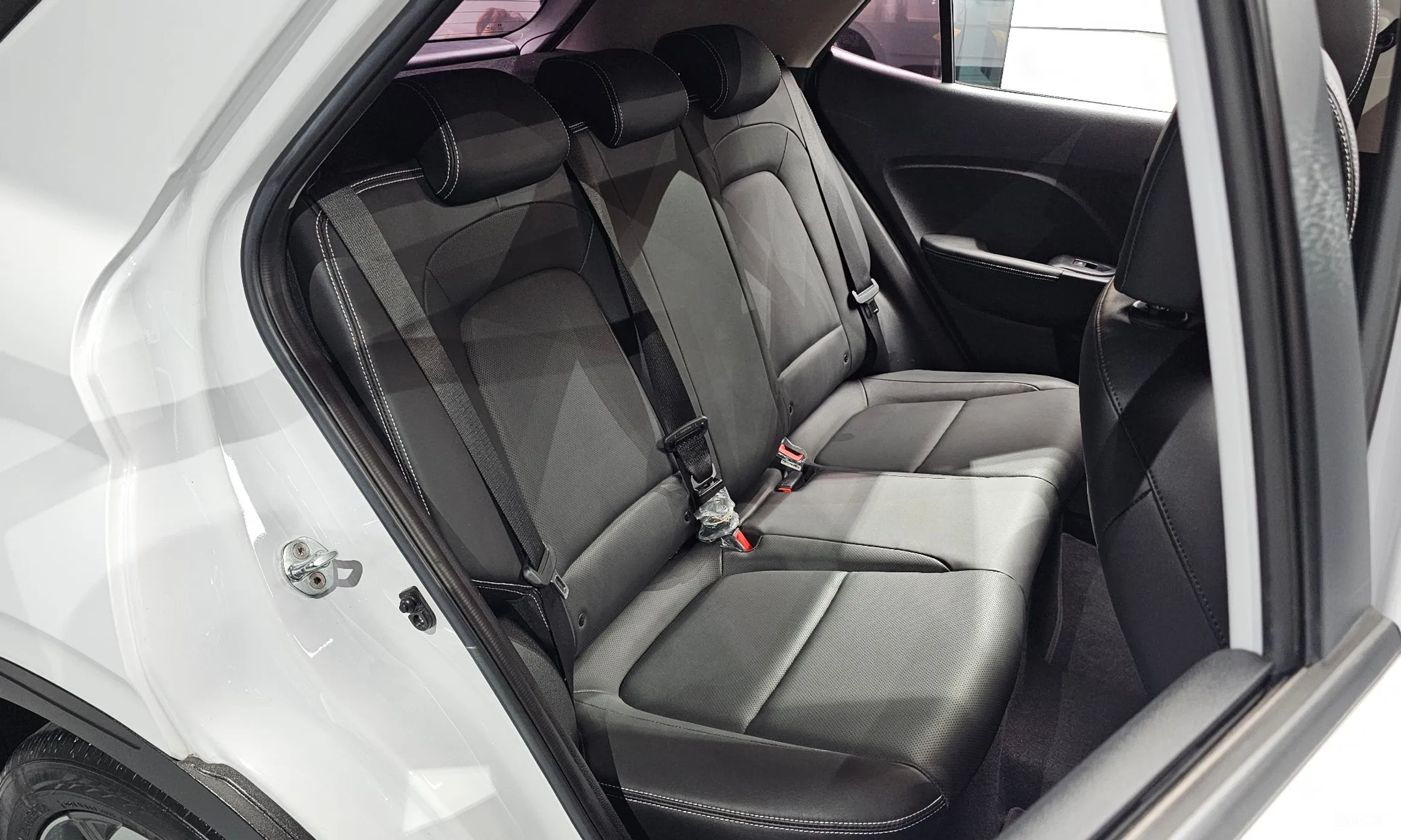 Hyundai Venue превью 11