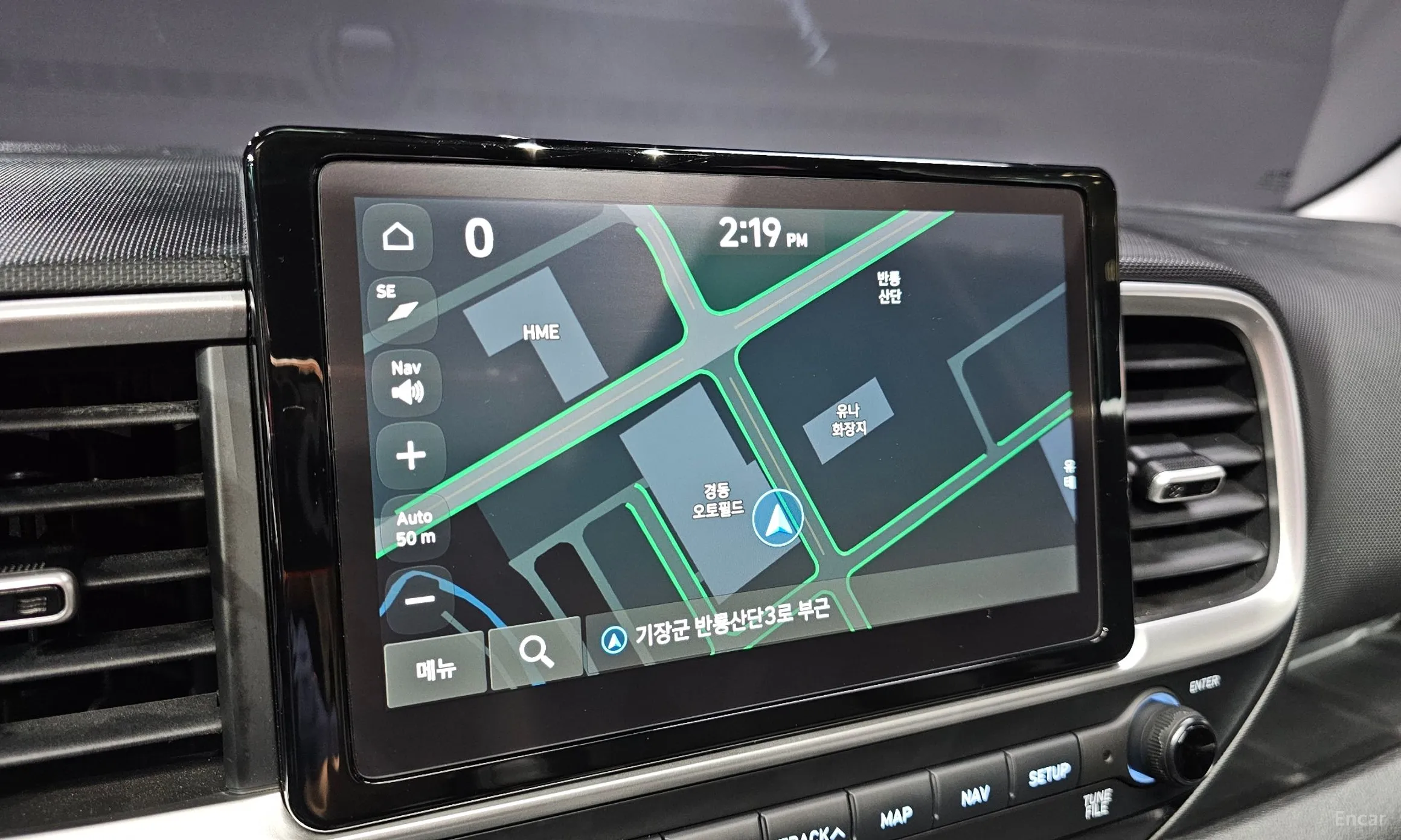 Hyundai Venue превью 14