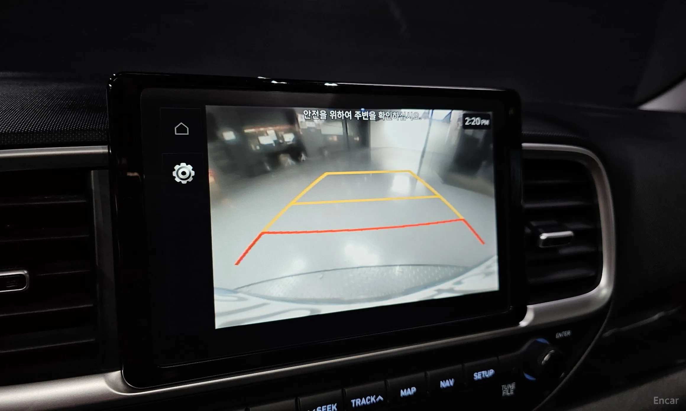 Hyundai Venue превью 15