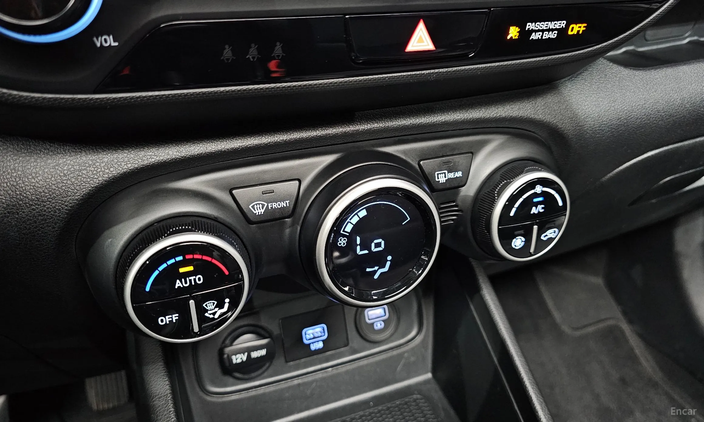 Hyundai Venue превью 20