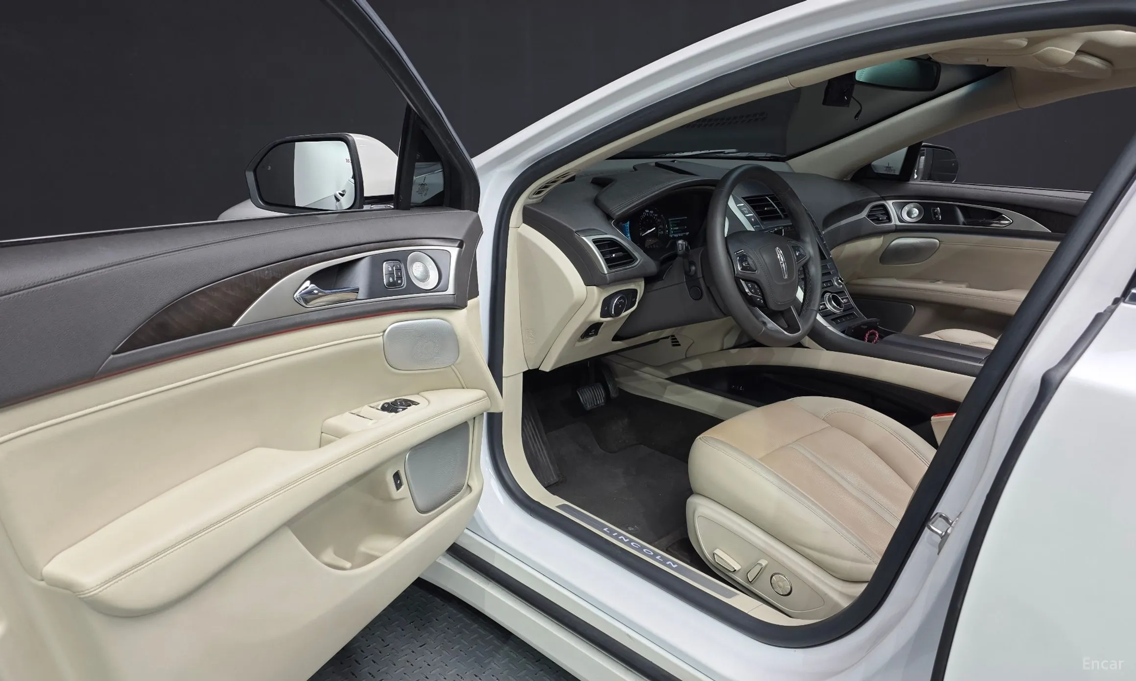 Lincoln New MKZ превью 10