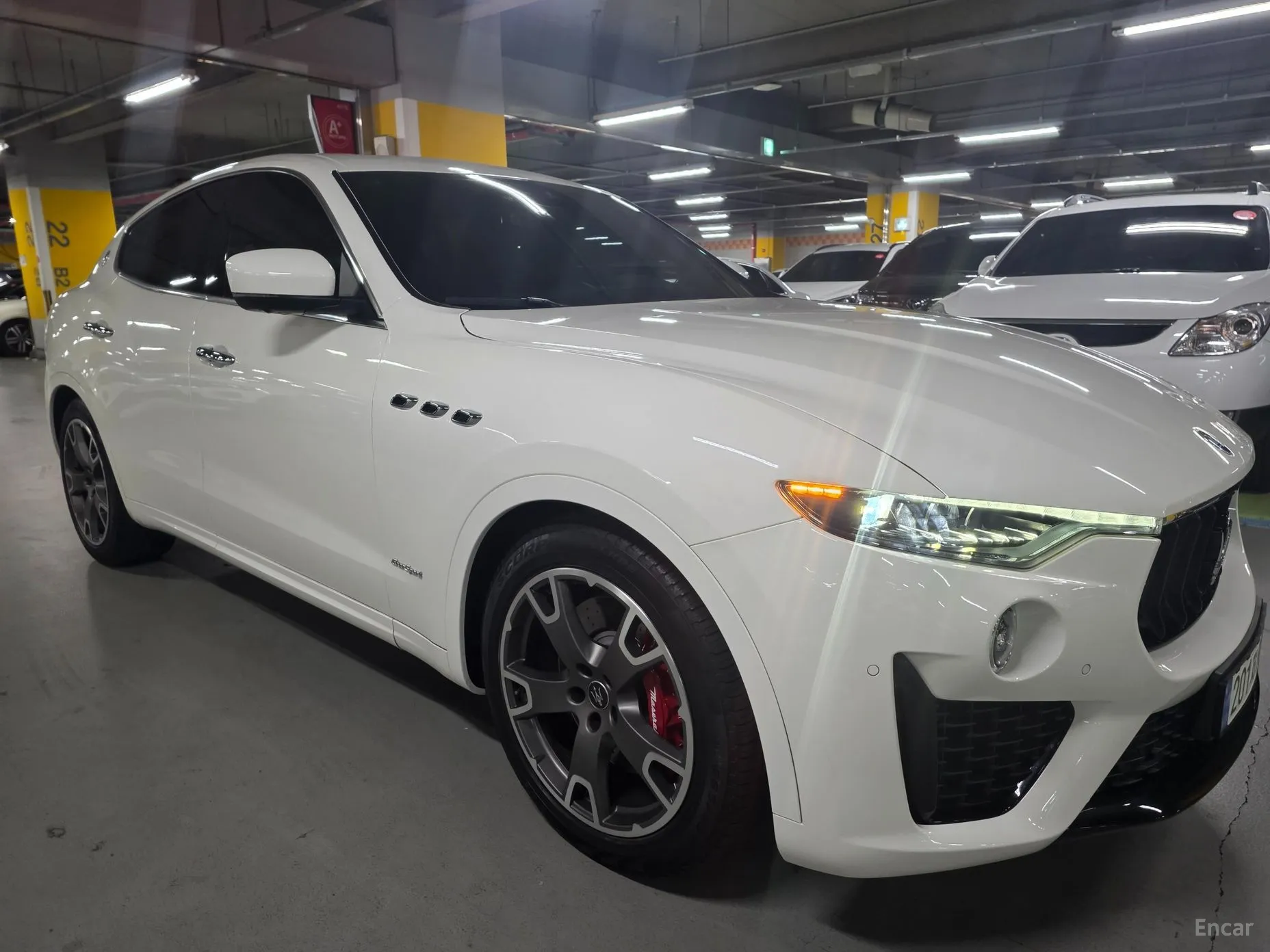 Maserati Levante превью 3