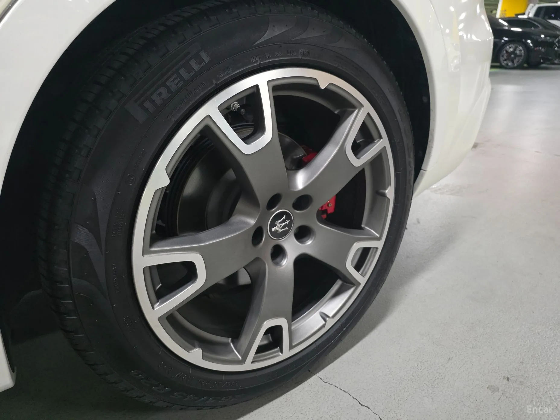 Maserati Levante превью 5