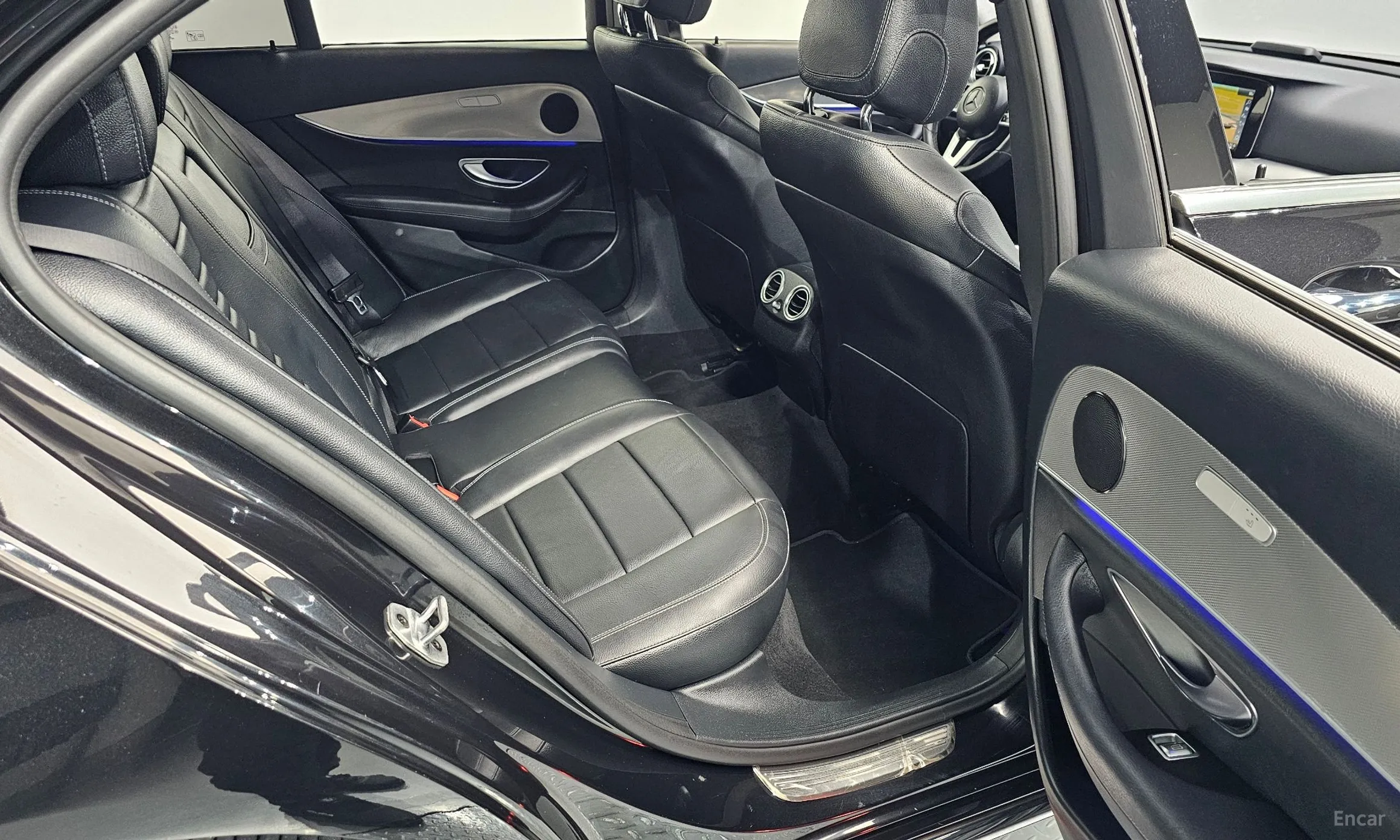 Mercedes Benz E-Class W213 превью 11