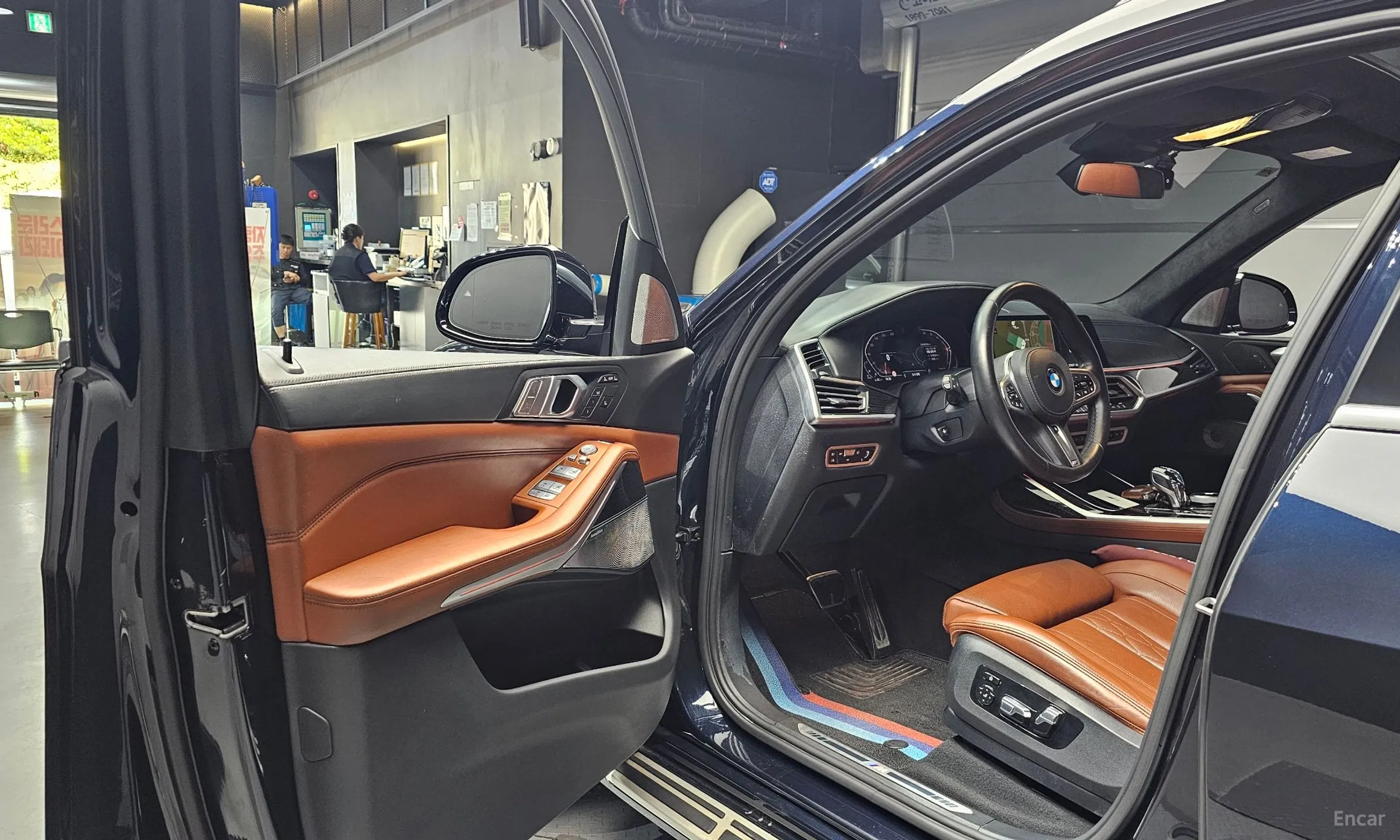 BMW X7 (G07) превью 10