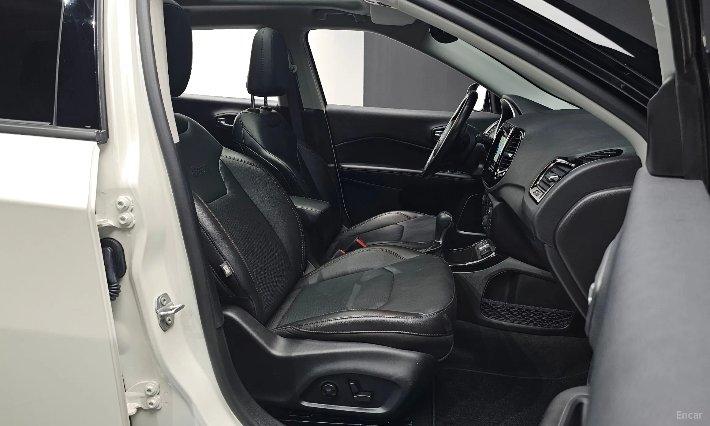 Jeep Compass 2nd Generation превью 10