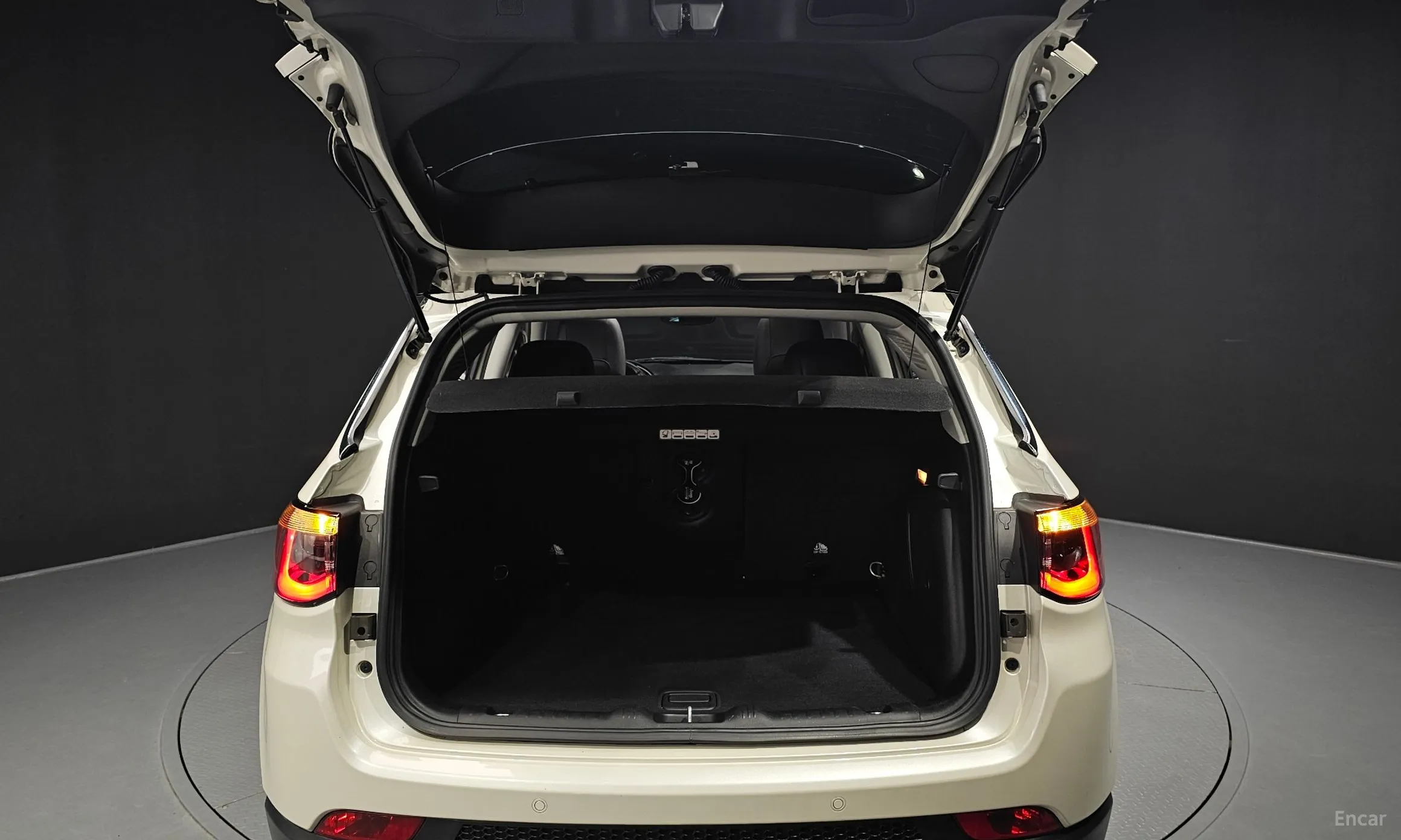 Jeep Compass 2nd Generation превью 20