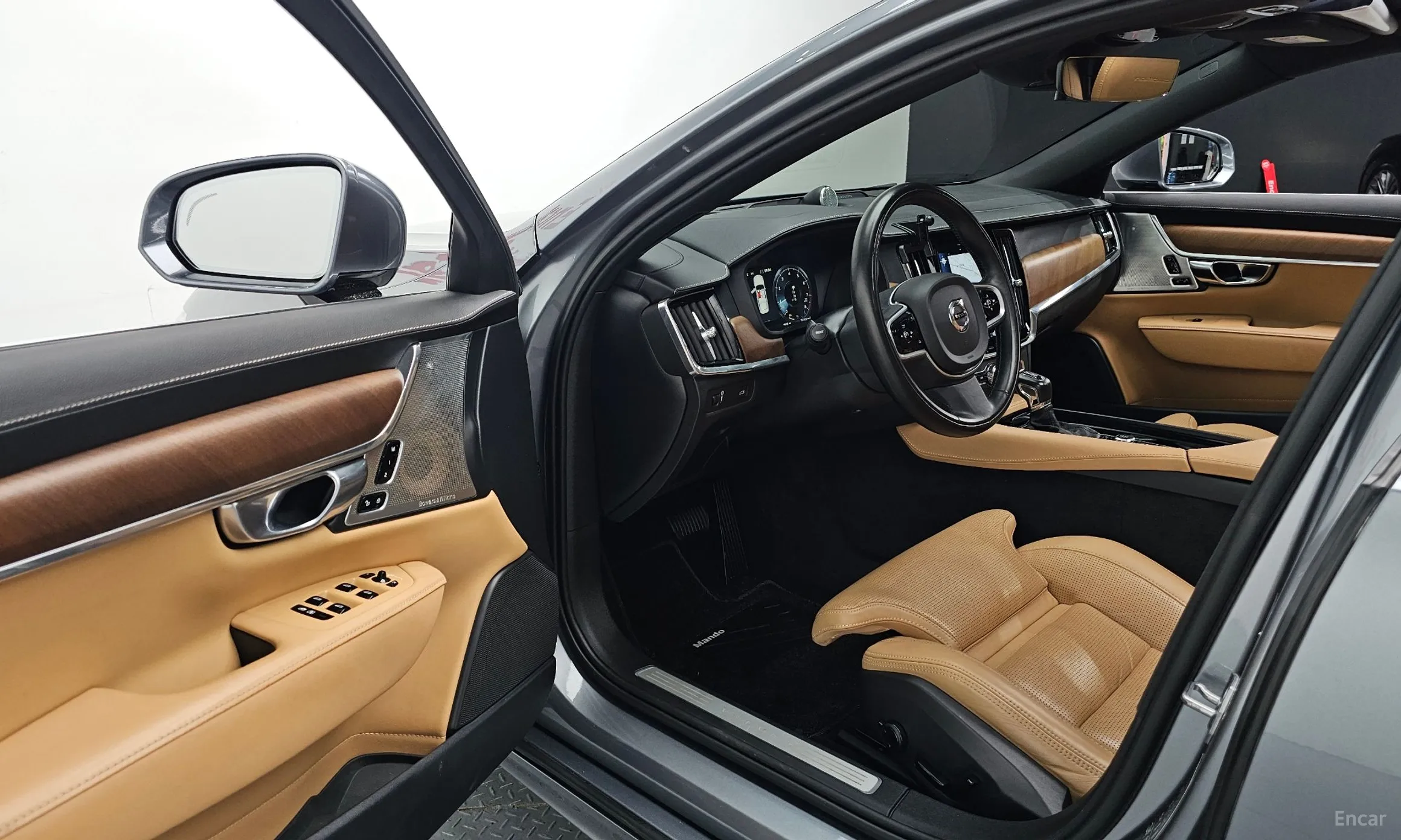 Volvo S90 превью 11