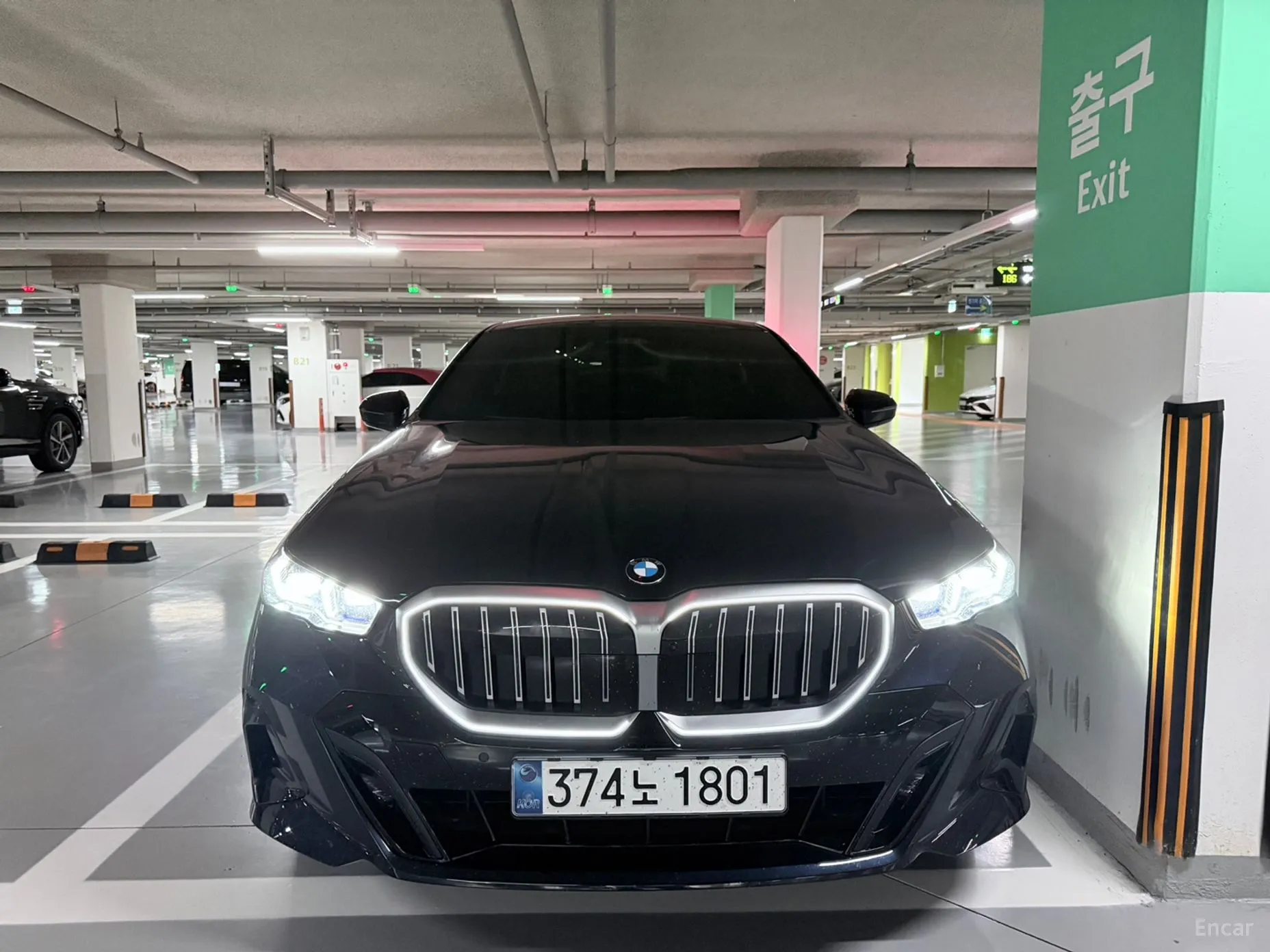 BMW 5 Series (G60)