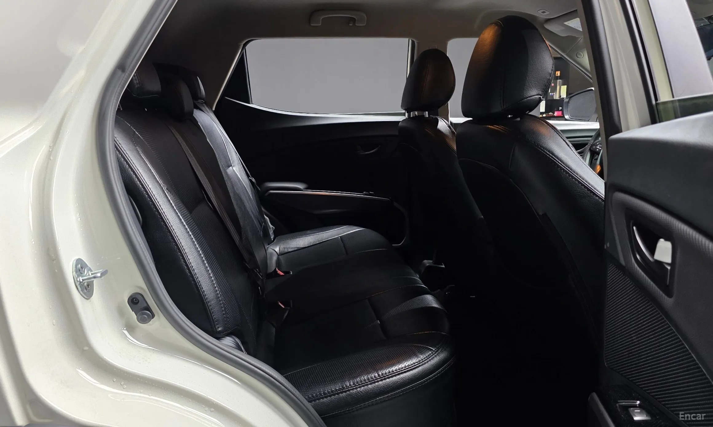 KG Mobility (SsangYong) Berry New Tivoli превью 11