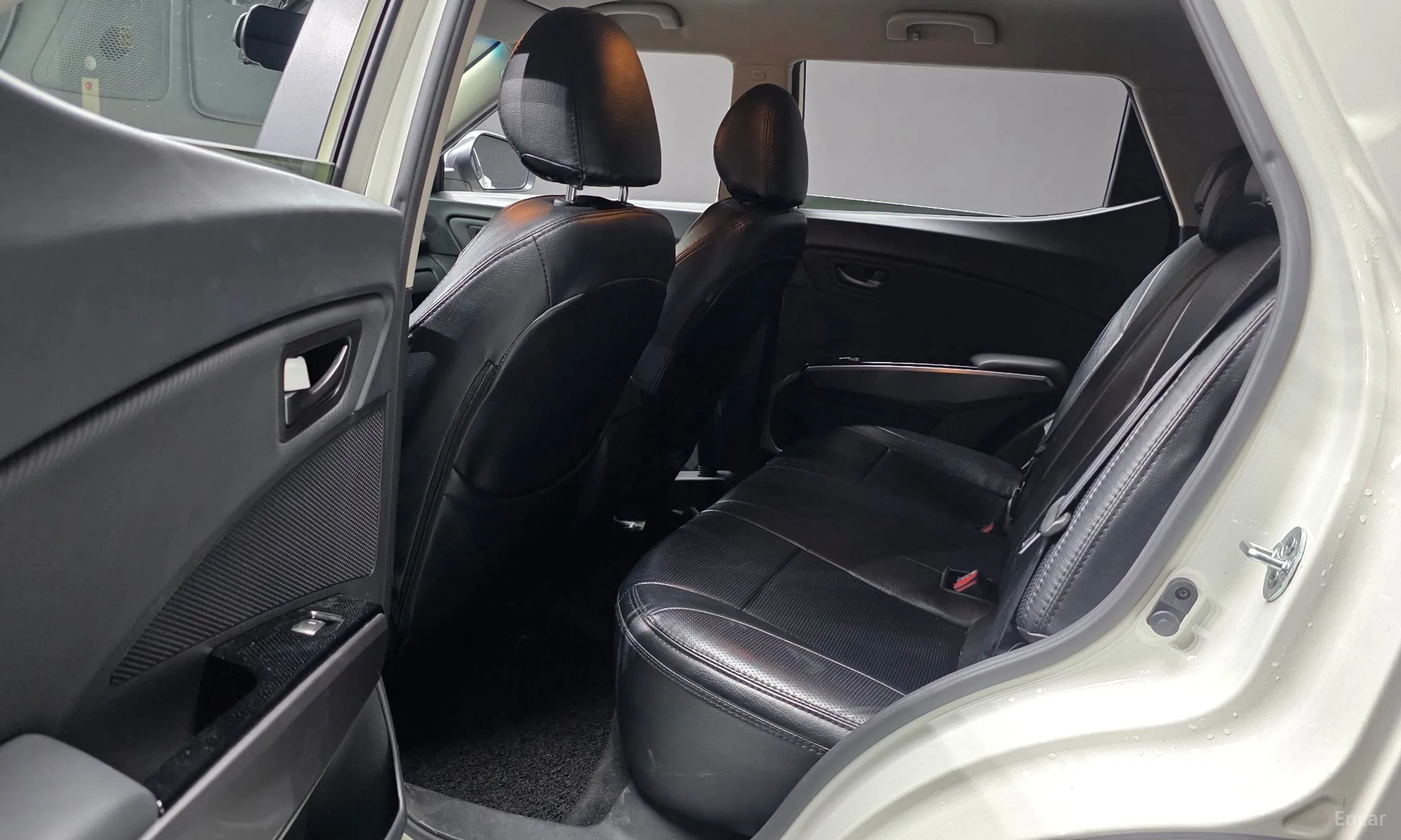 KG Mobility (SsangYong) Berry New Tivoli превью 12