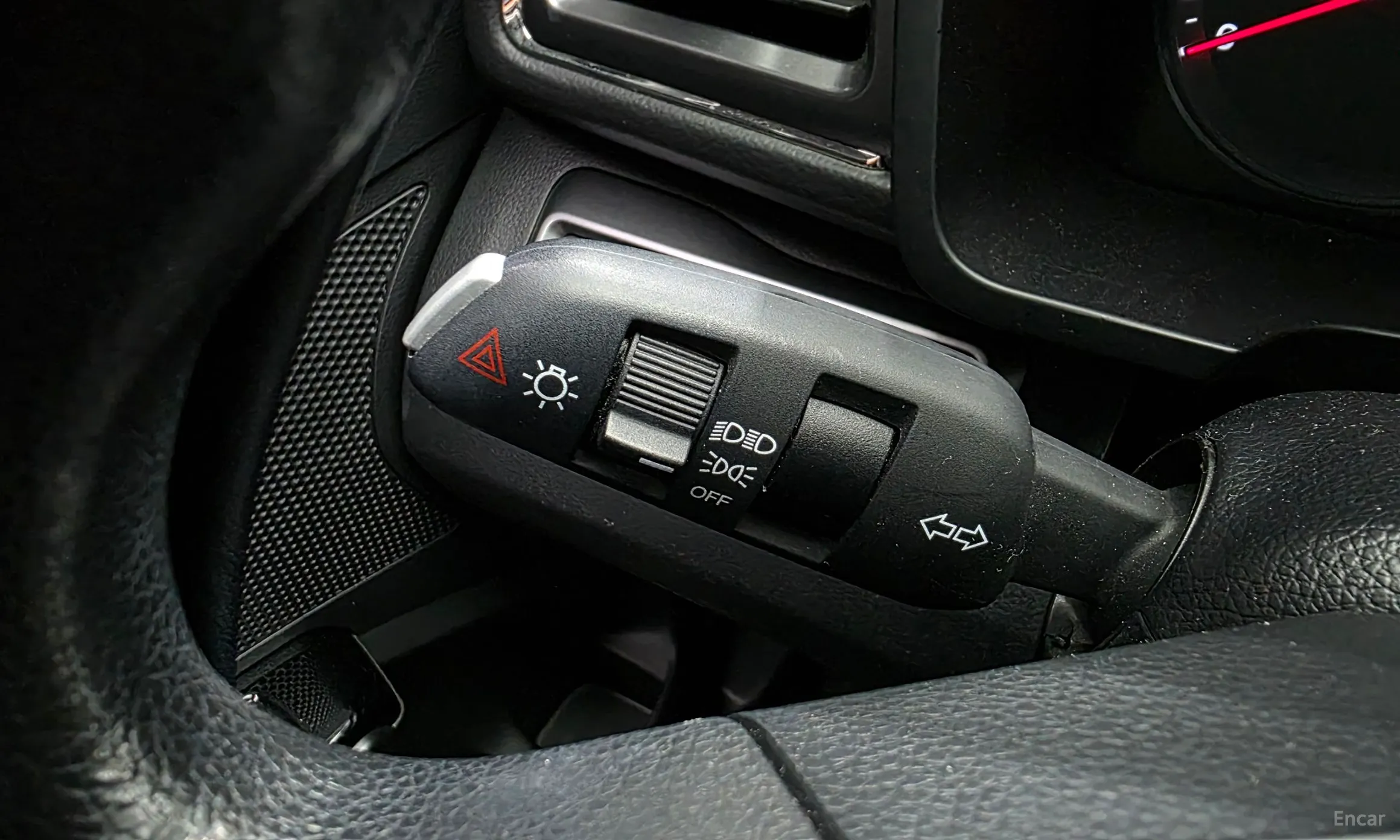 KG Mobility (SsangYong) Berry New Tivoli превью 15