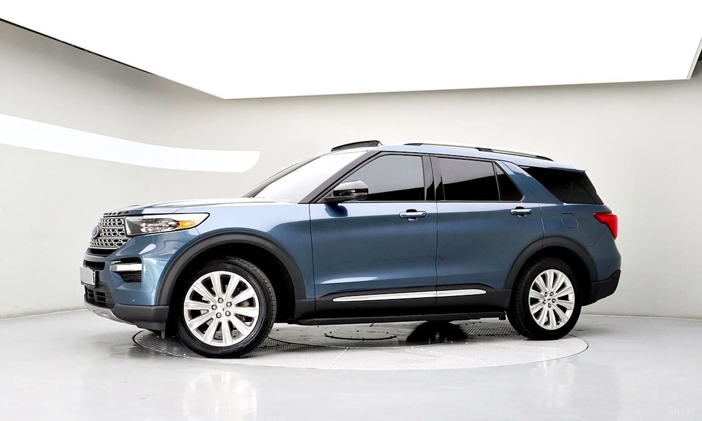 Ford Explorer 6th Generation превью 3