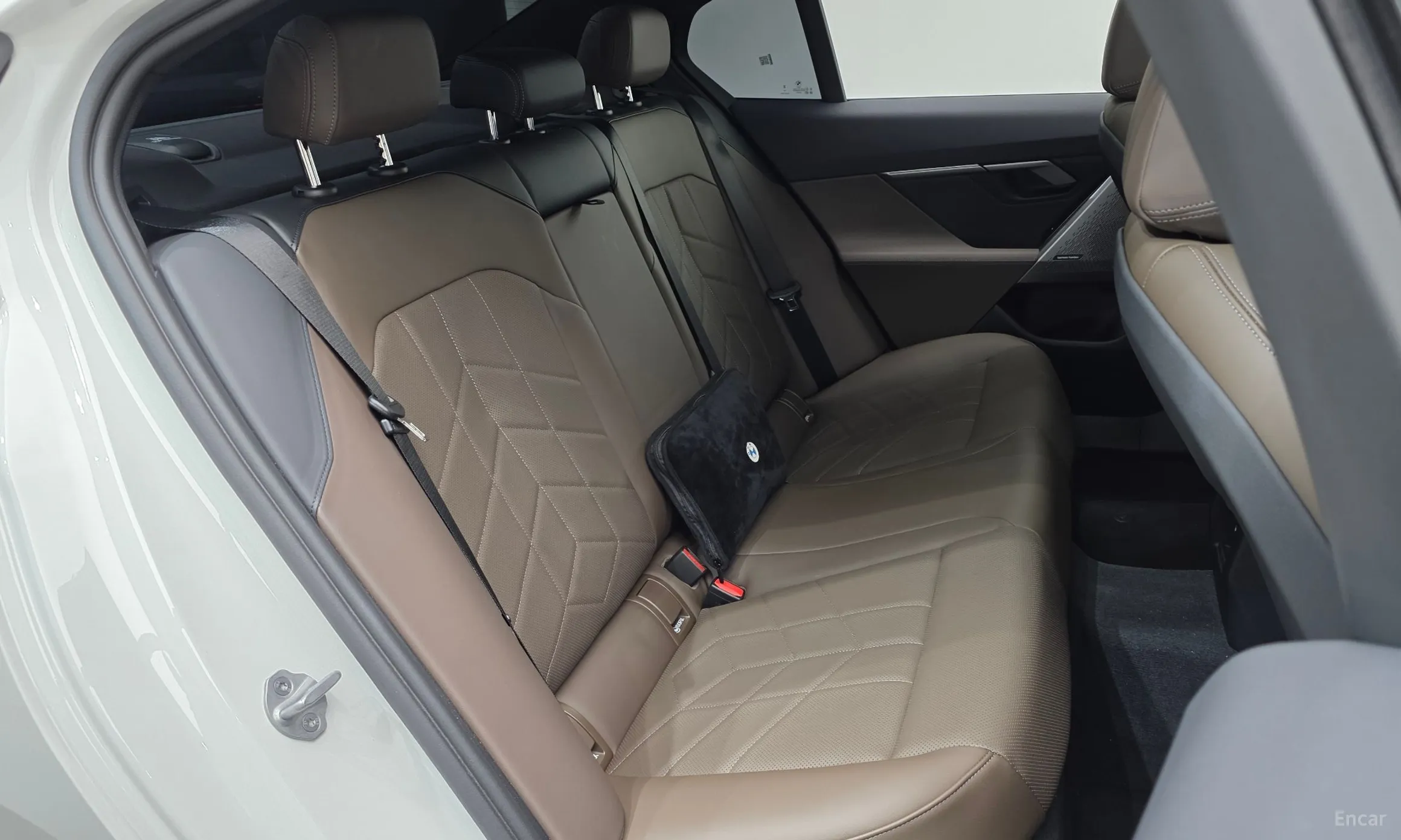 BMW 5 Series (G60) превью 11