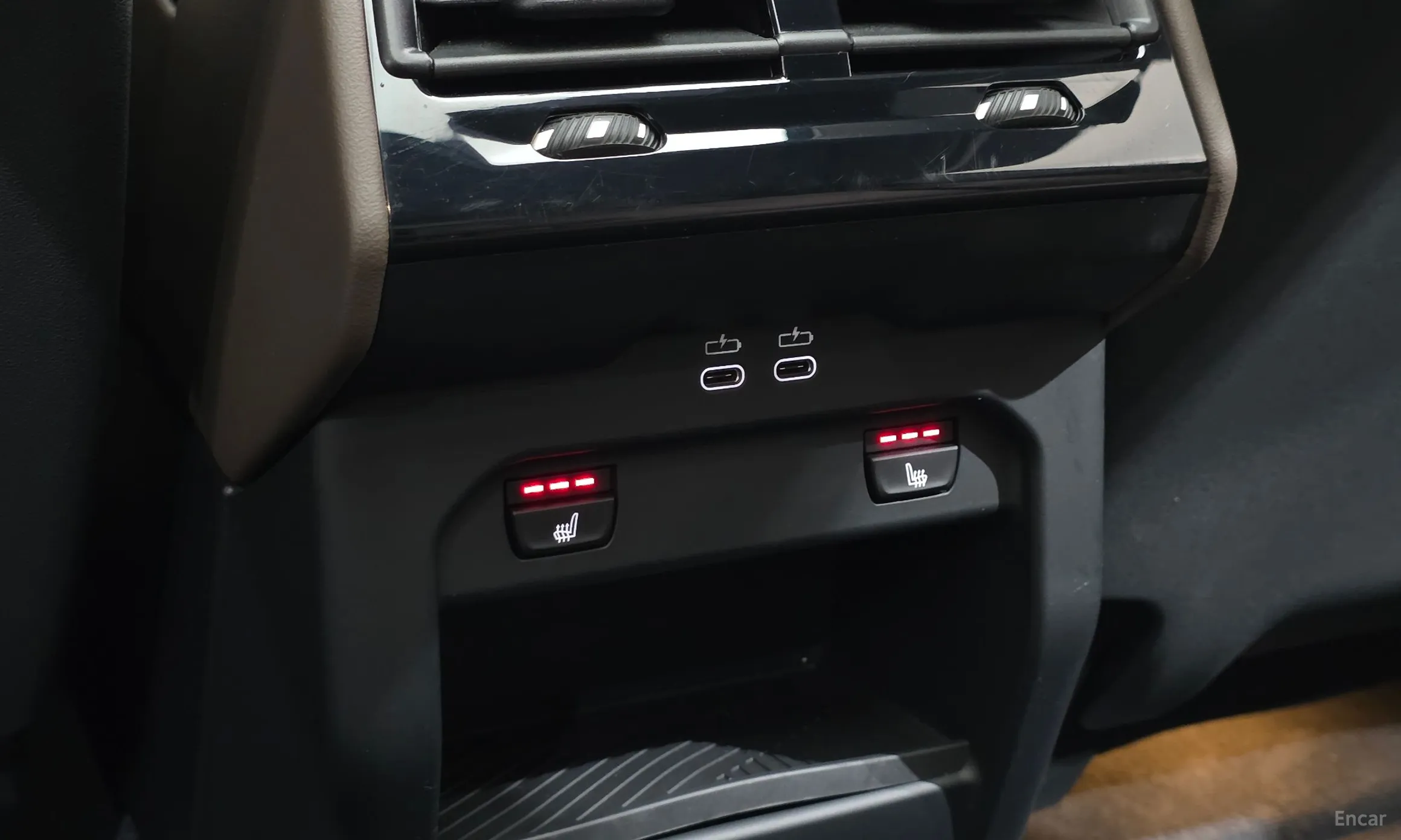 BMW 5 Series (G60) превью 20