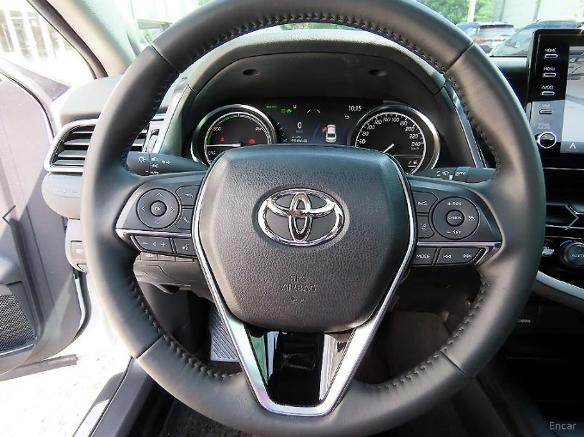 Toyota Camry (XV70) превью 8
