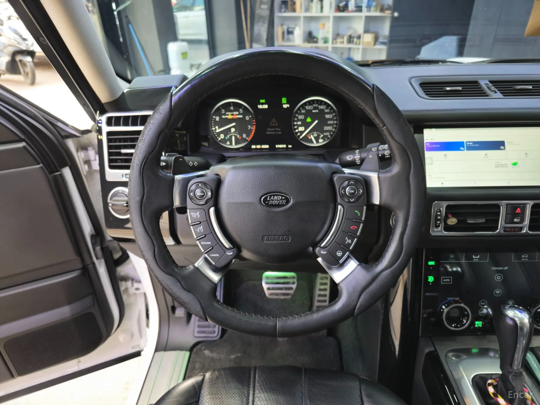 Land Rover Range Rover превью 10