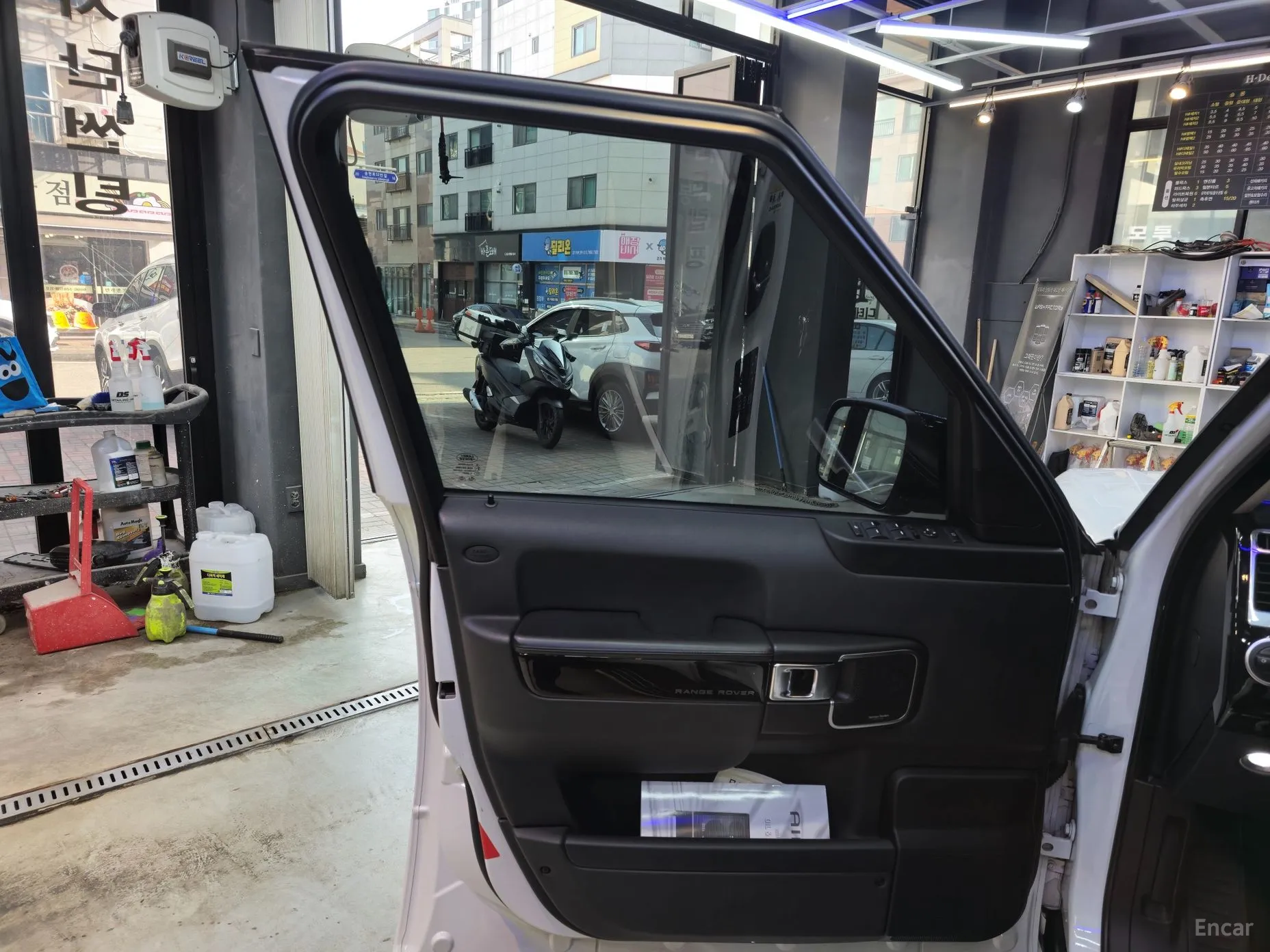Land Rover Range Rover превью 16