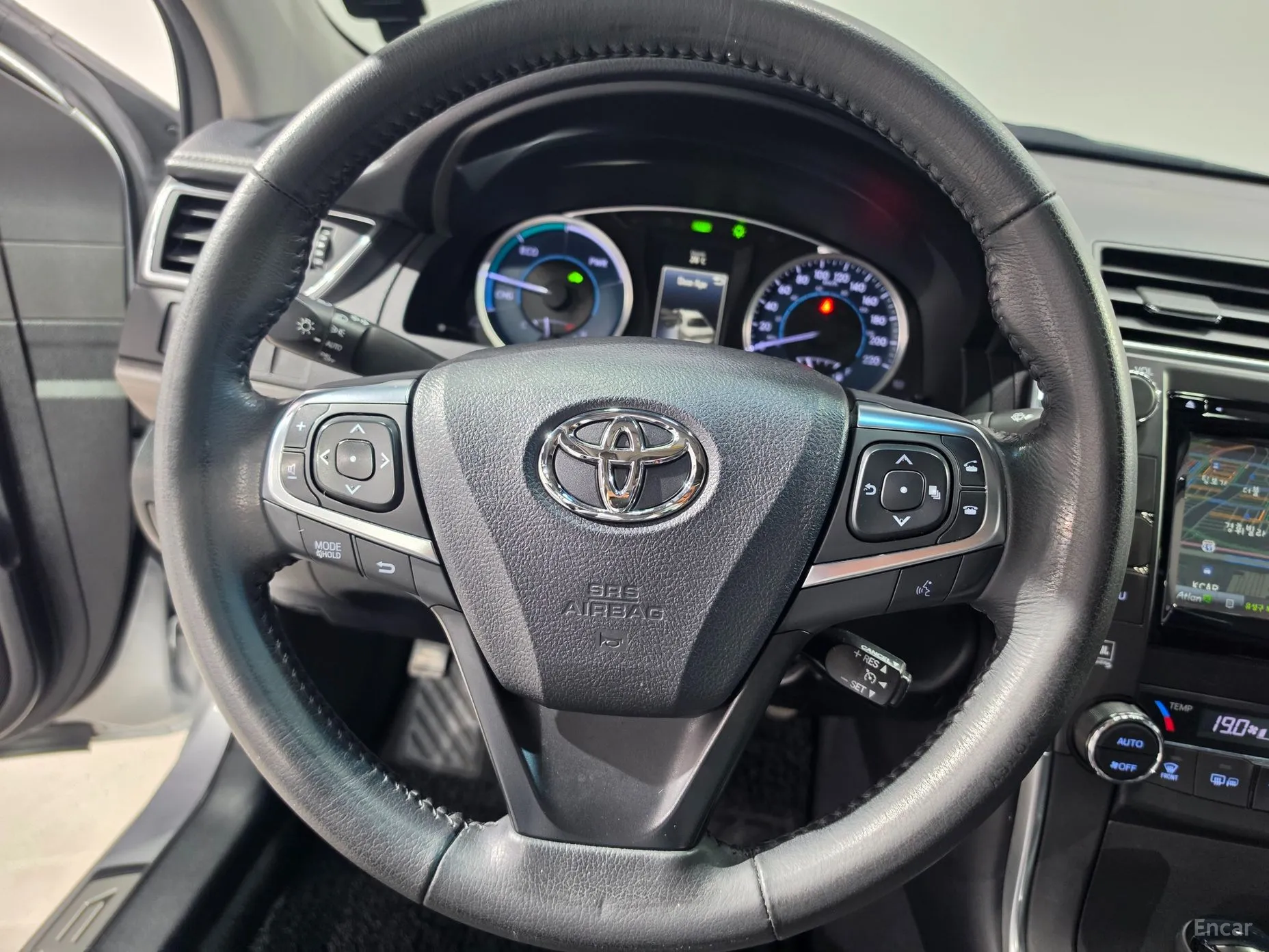 Toyota New Camry превью 10