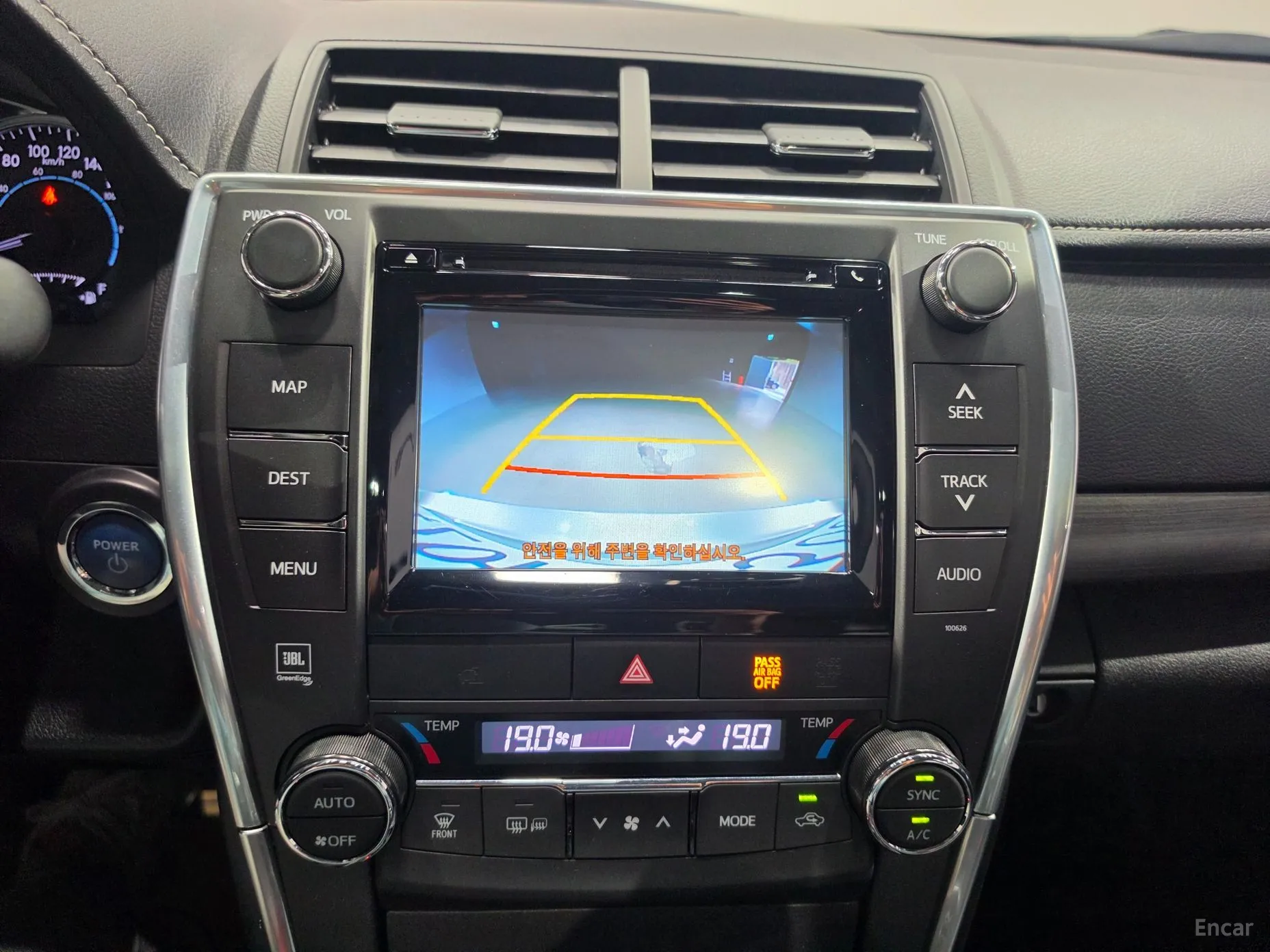 Toyota New Camry превью 9