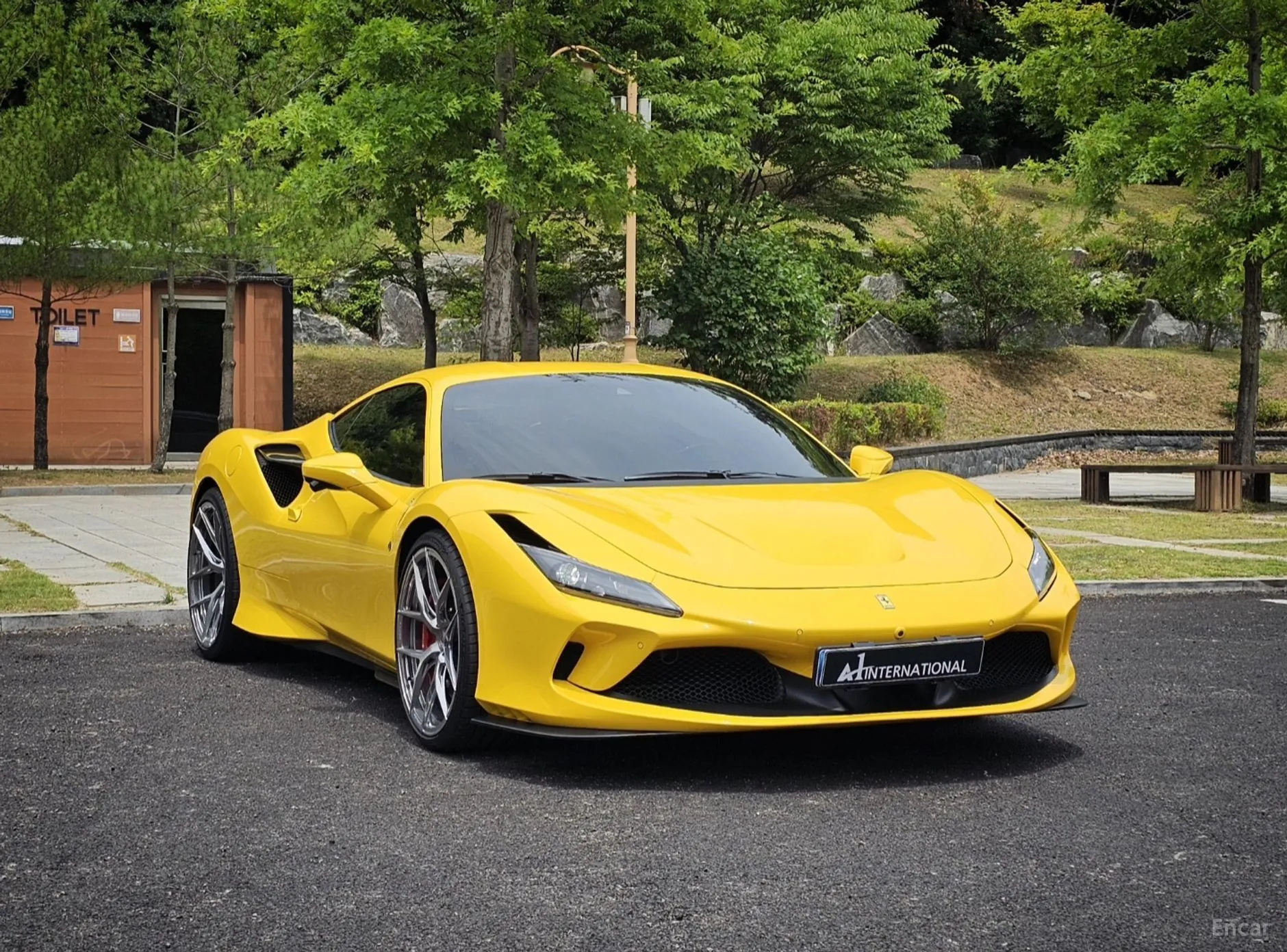 Ferrari F8 Tributo превью 3