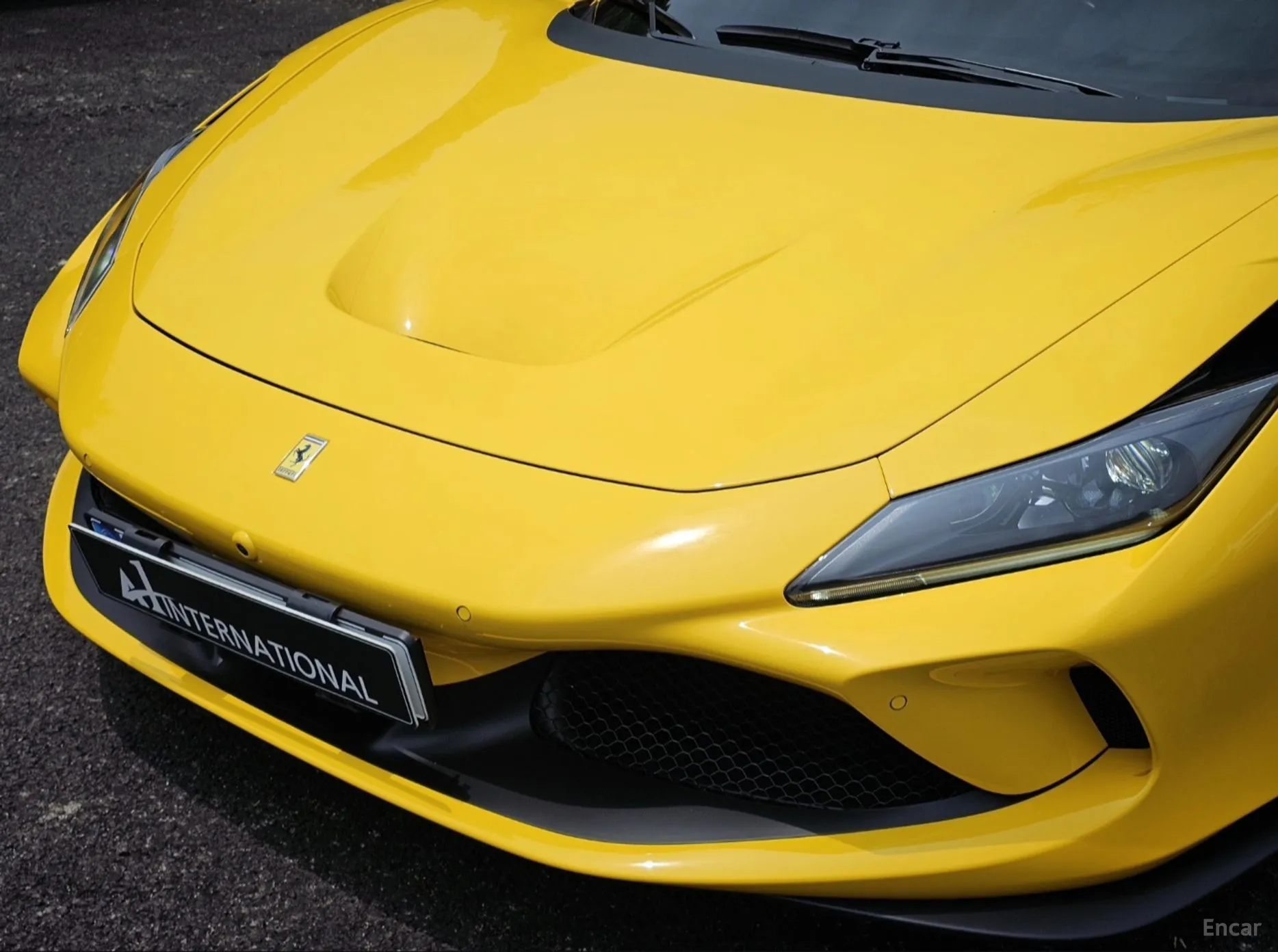Ferrari F8 Tributo превью 4